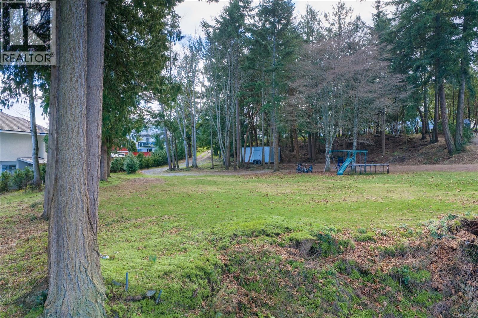 6208 Icarus Dr, Nanaimo