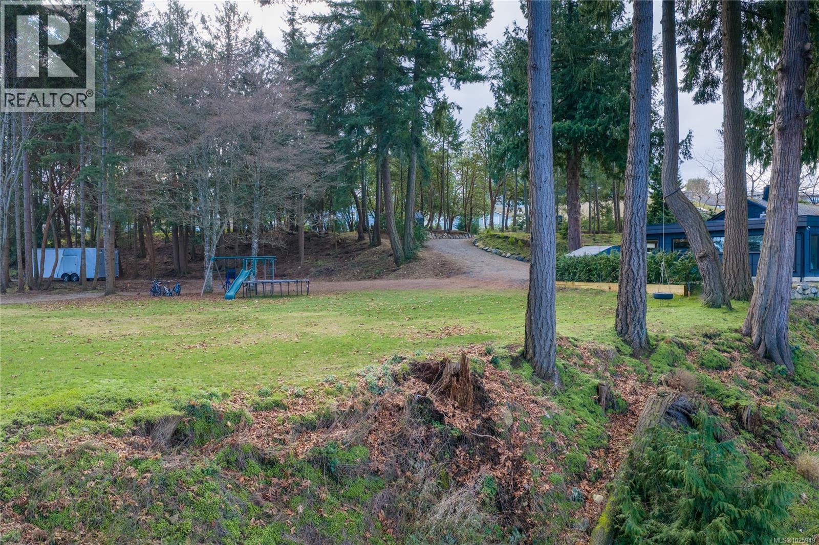 6208 Icarus Dr, Nanaimo