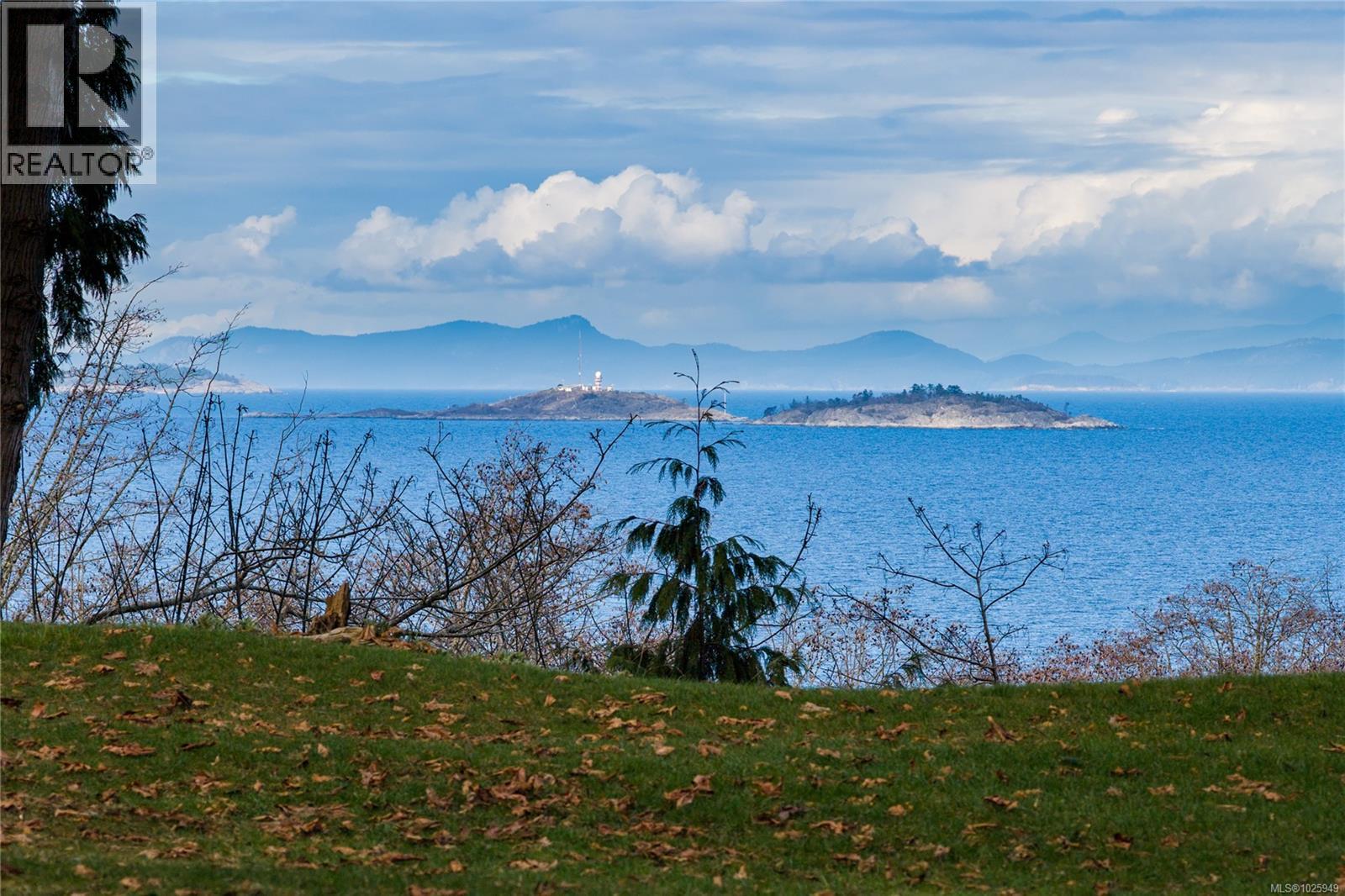 6208 Icarus Dr, Nanaimo