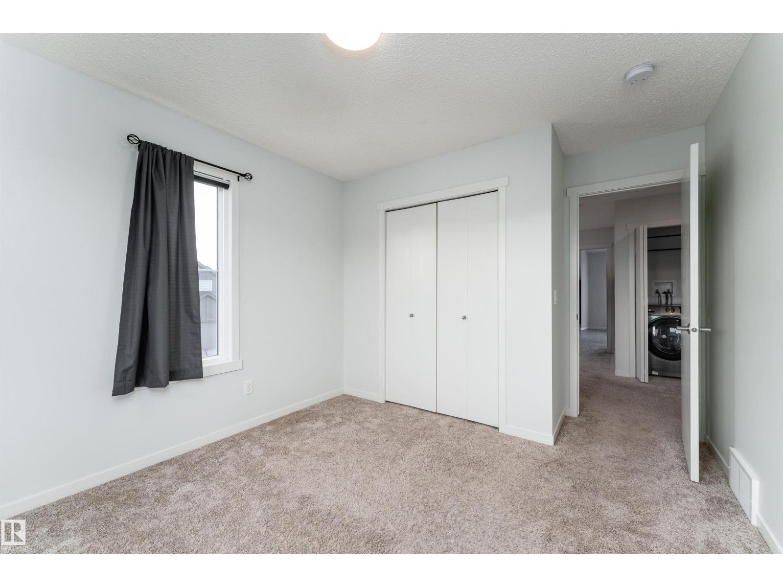 22371 93 AV NW, Edmonton