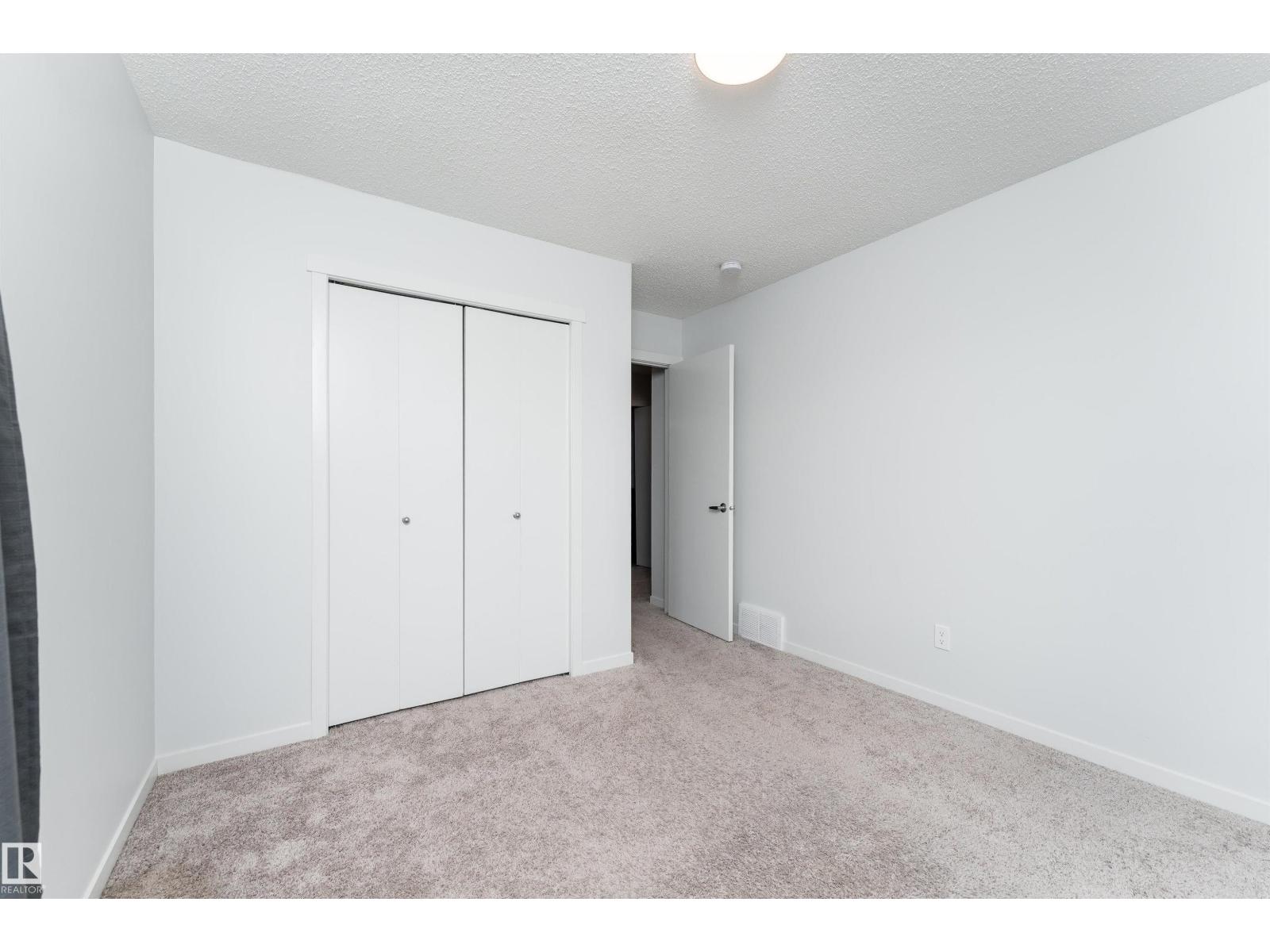 22371 93 AV NW, Edmonton