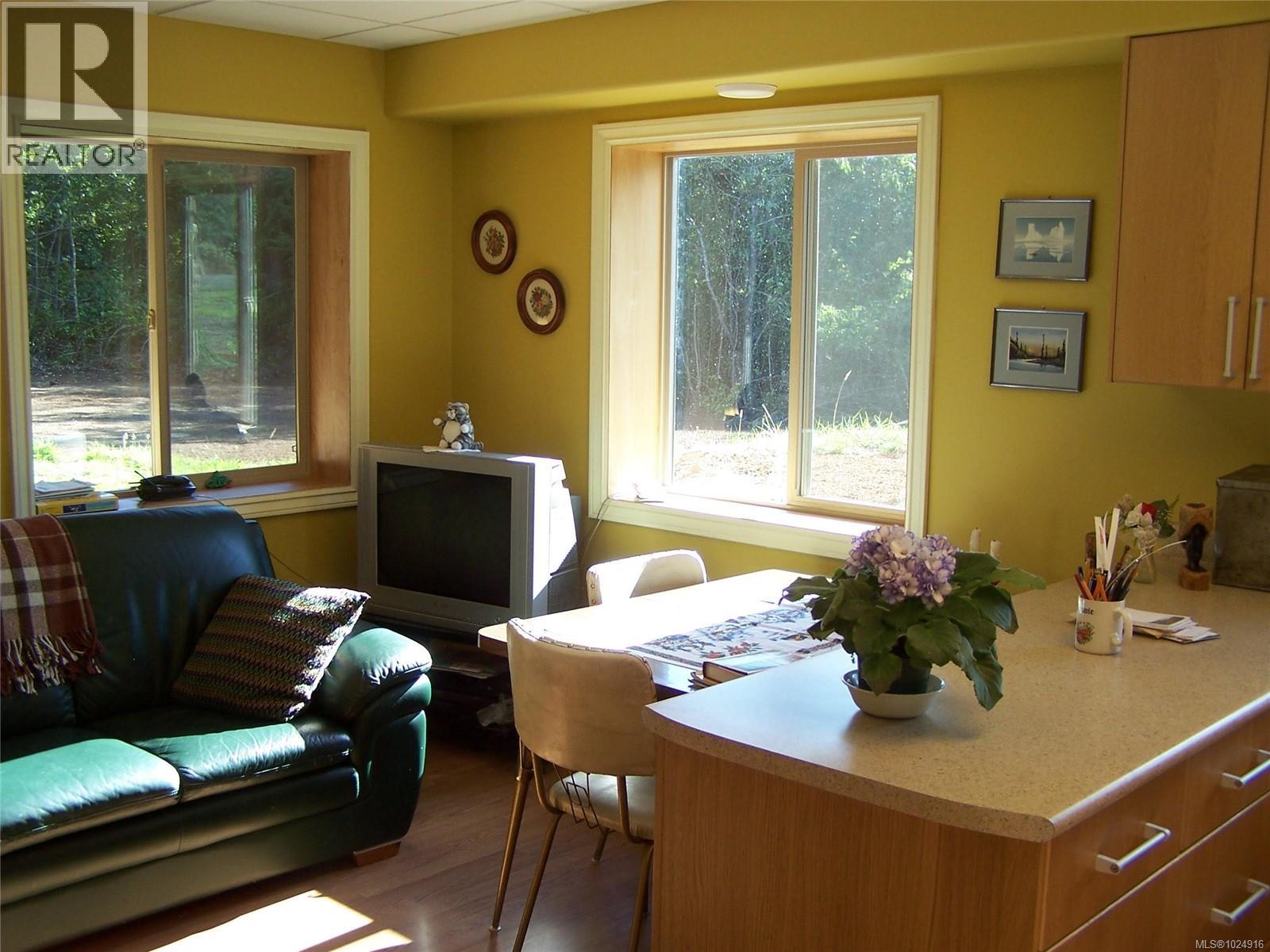 2948 Jameson Rd, Nanaimo