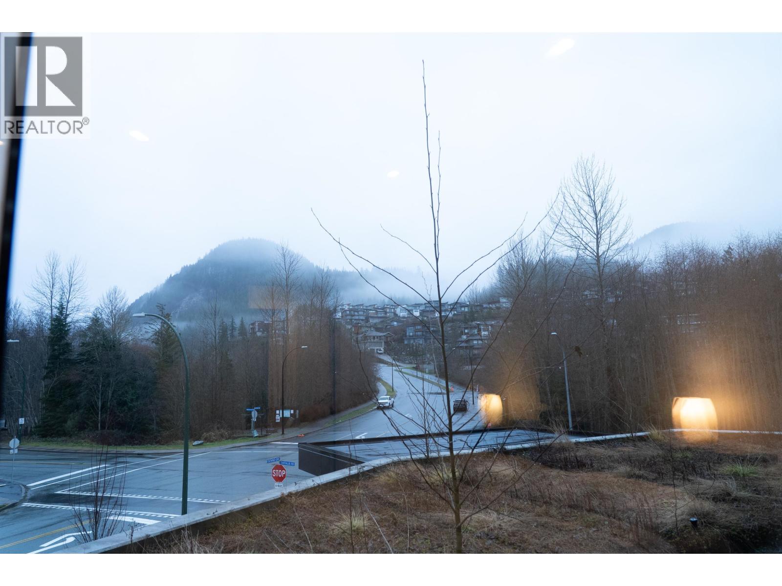 220 1870 DOWAD DRIVE, Squamish