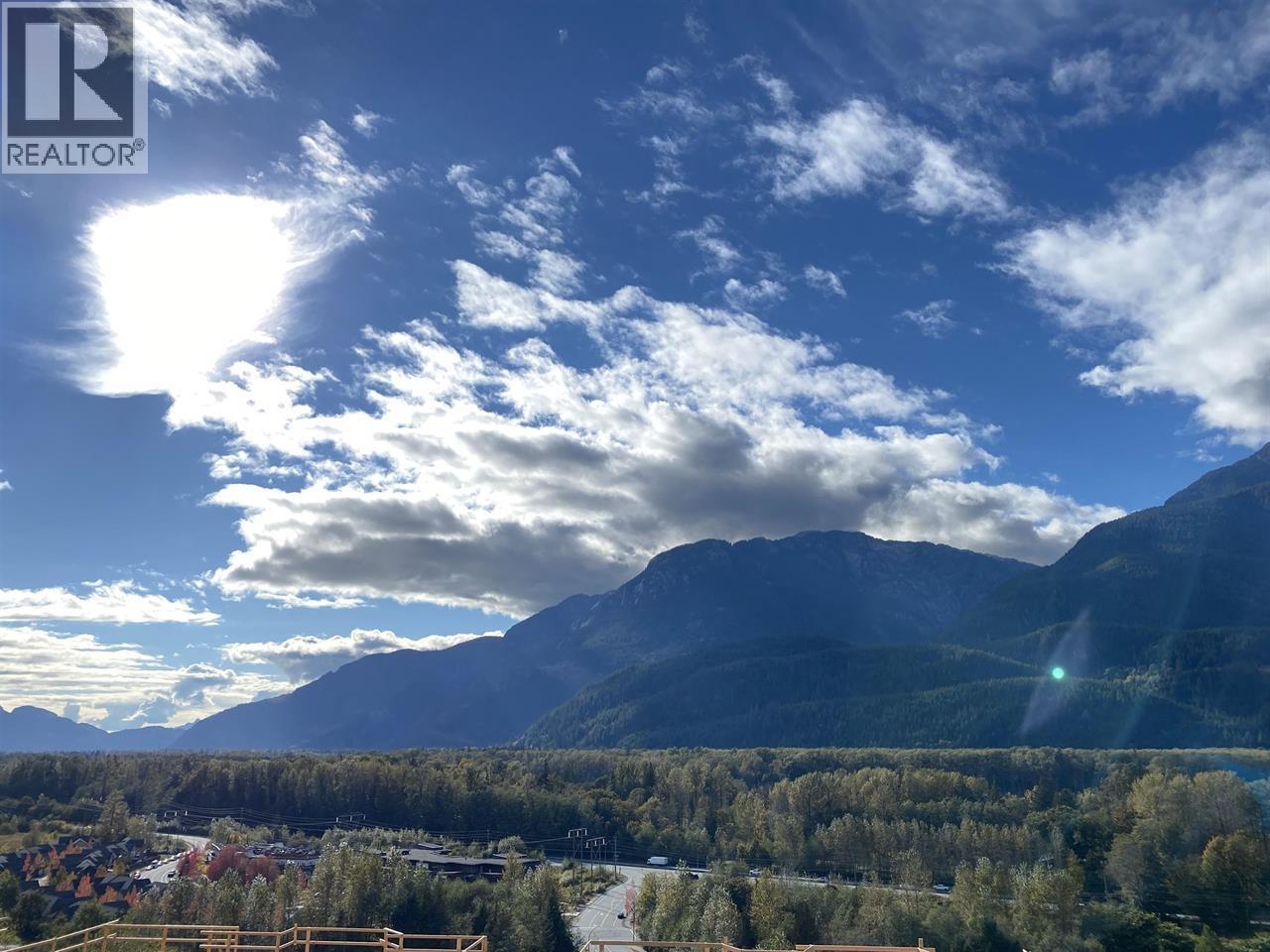 220 1870 DOWAD DRIVE, Squamish