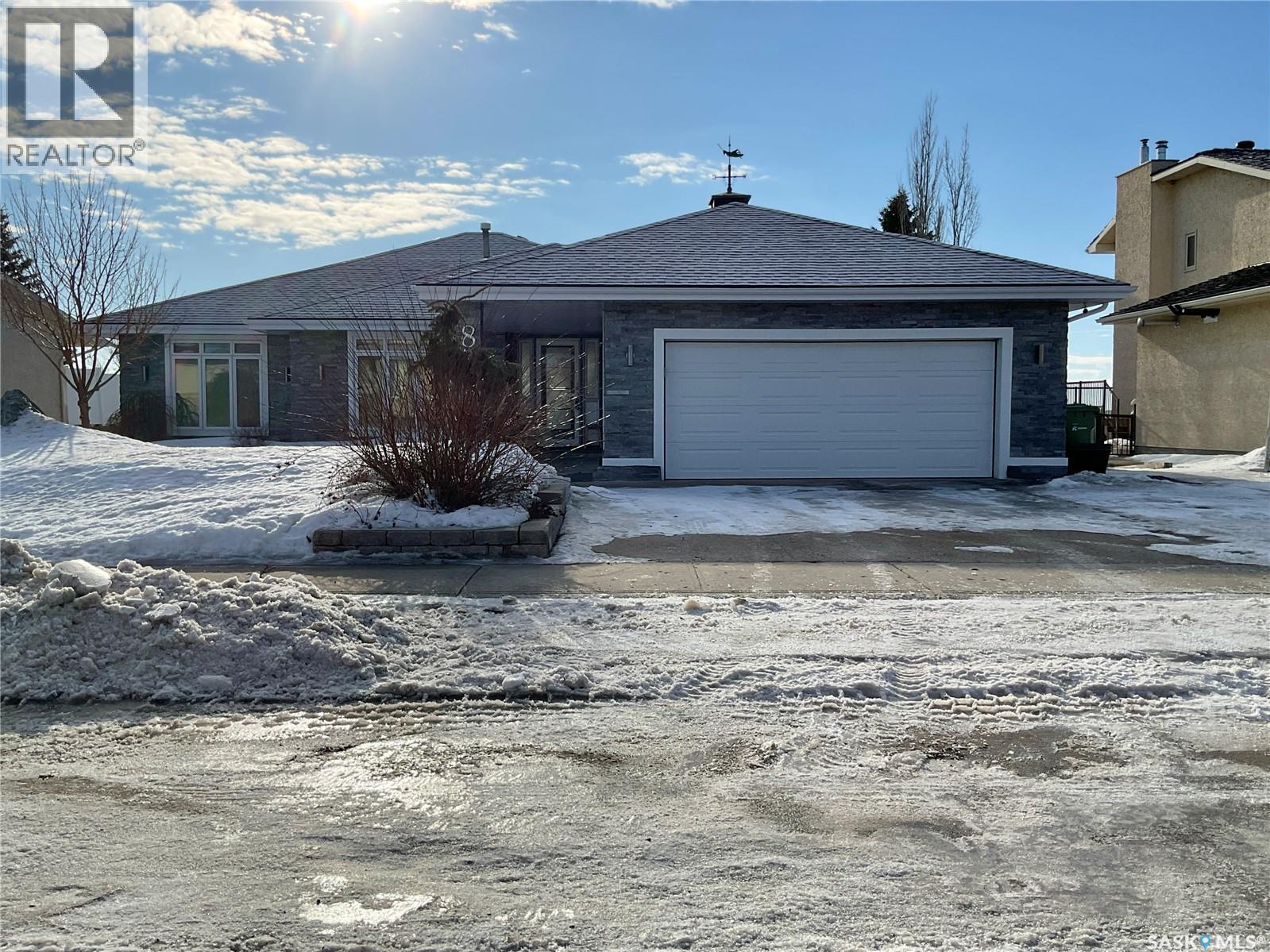 8507 KESTRAL DRIVE - 1