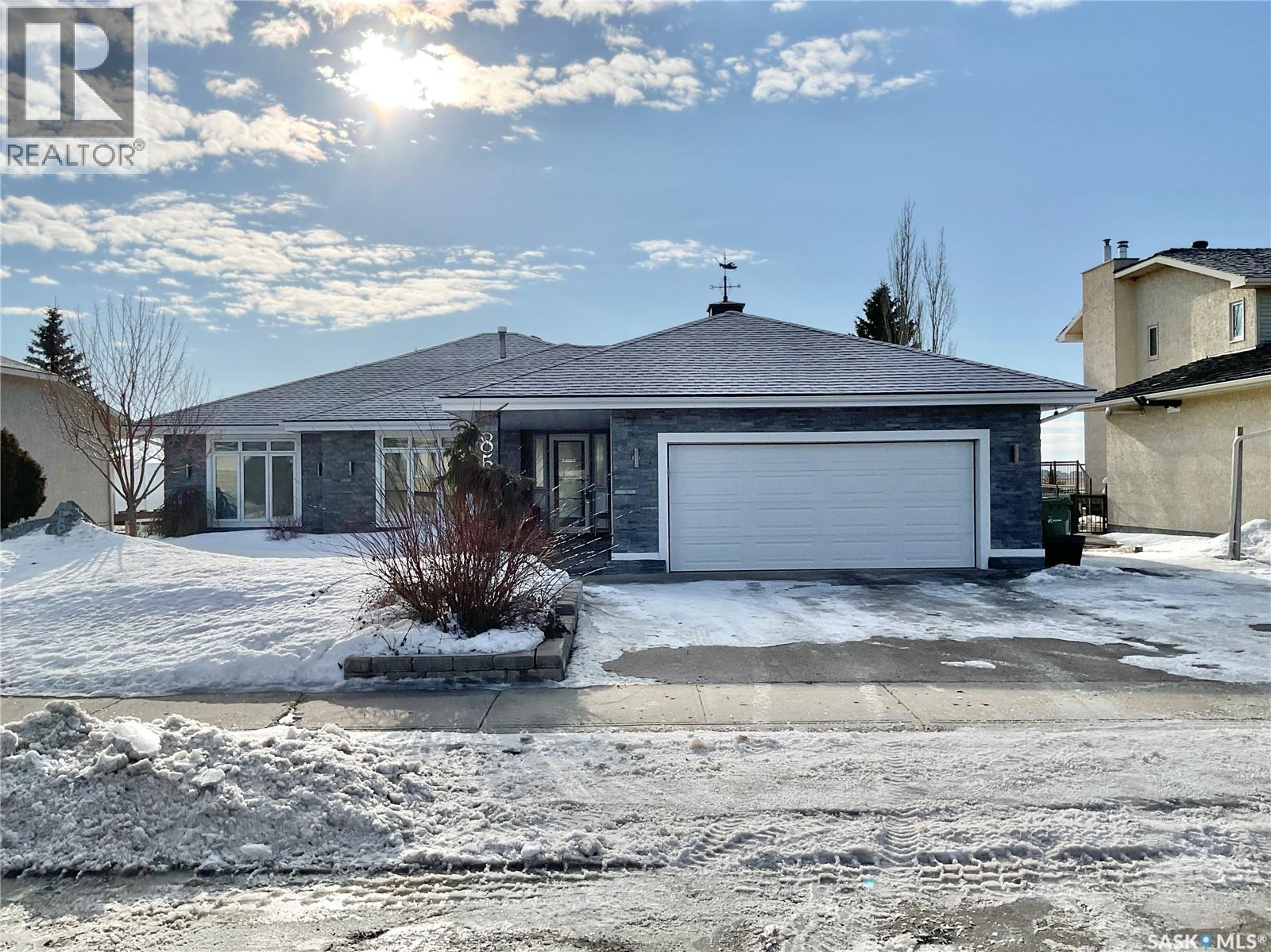 8507 KESTRAL DRIVE - 2