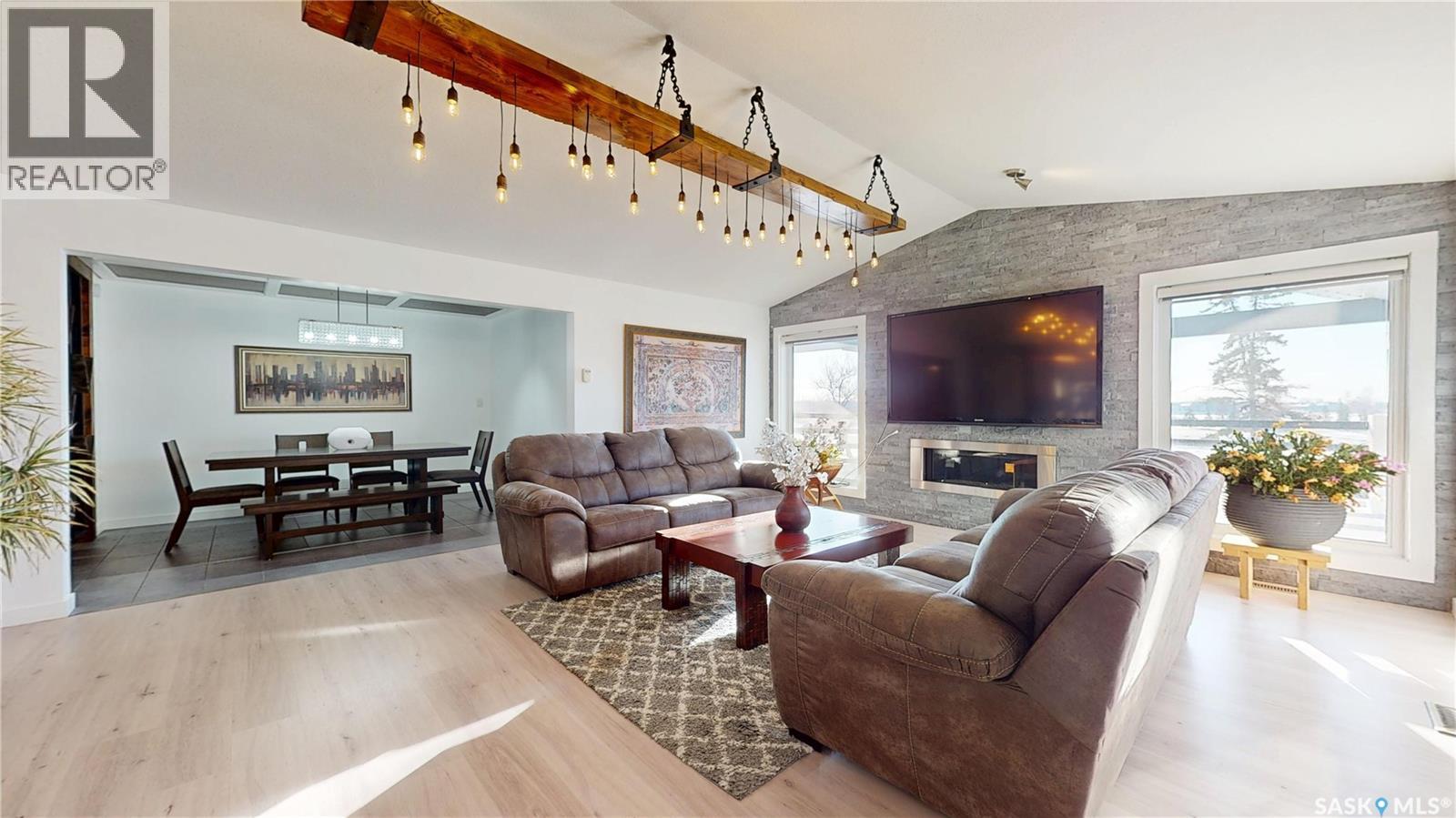 8507 KESTRAL DRIVE - 4