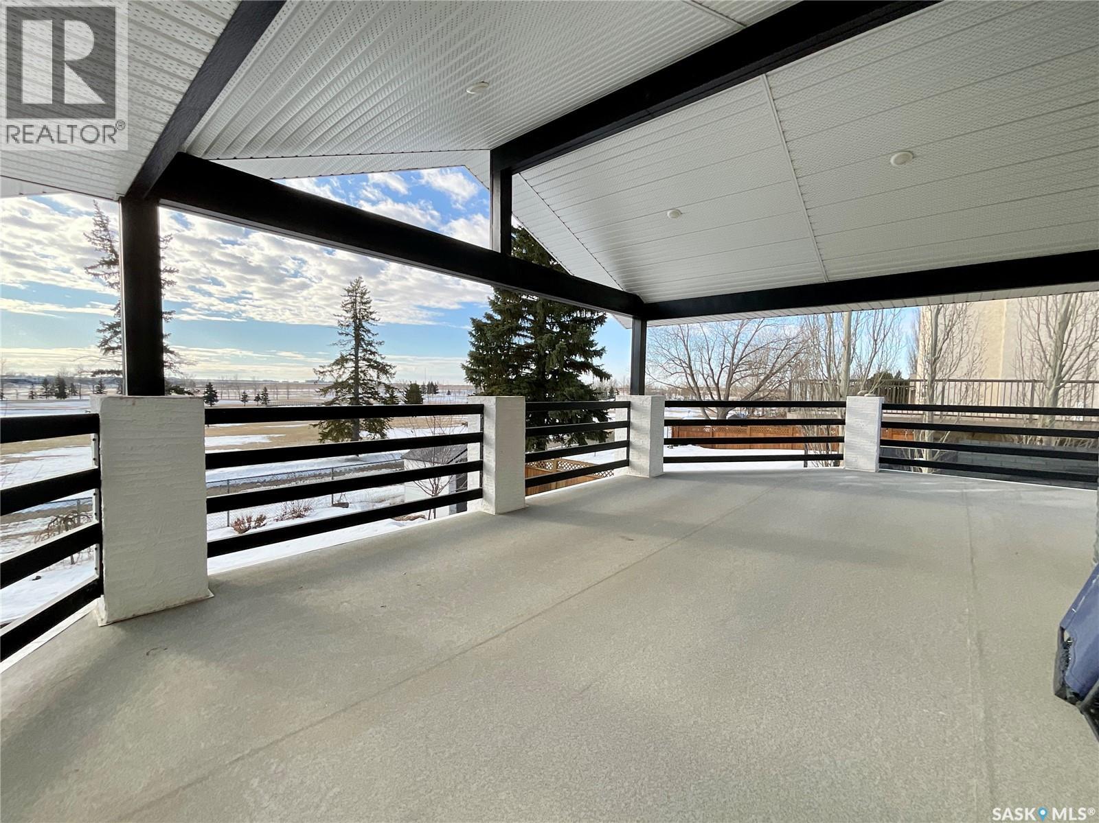 8507 KESTRAL DRIVE - 43