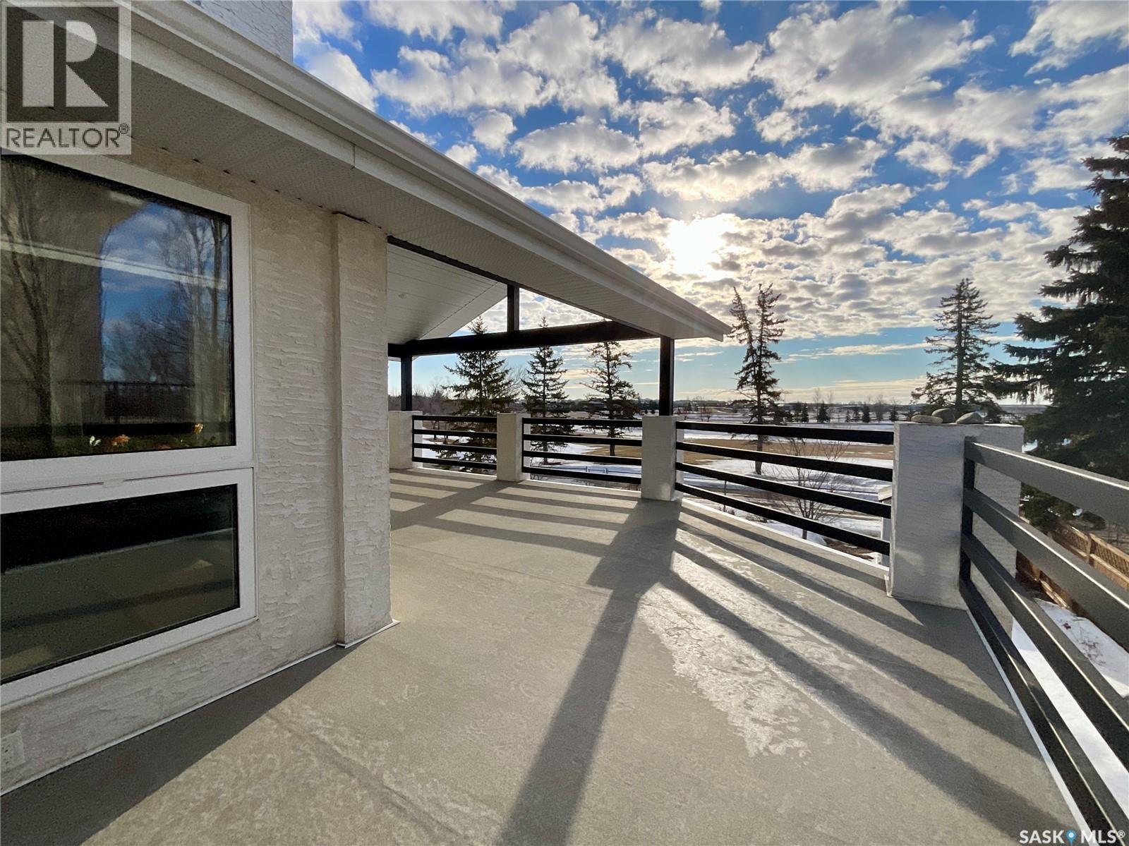 8507 KESTRAL DRIVE - 44