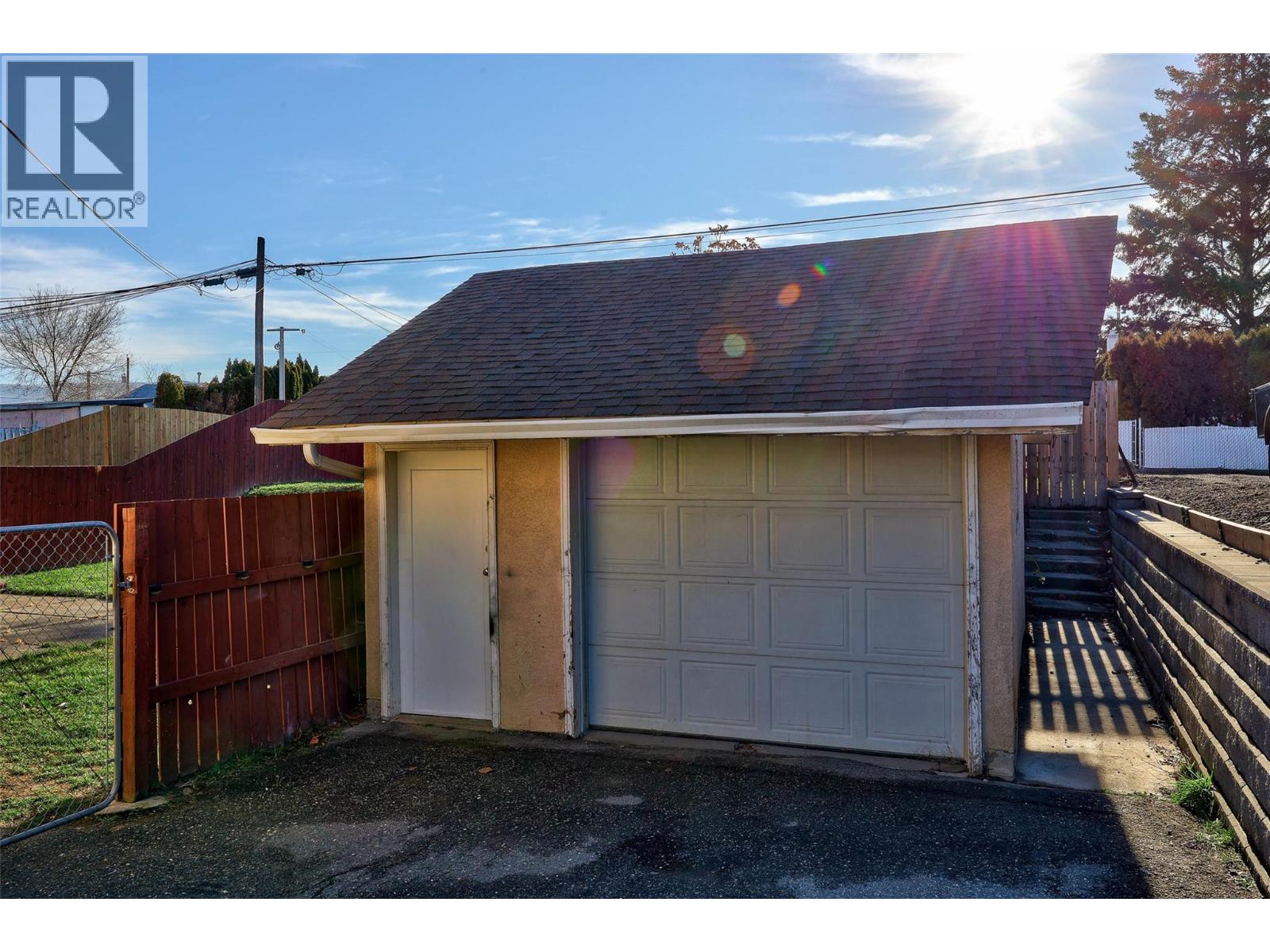 1069 Lethbridge Avenue, Kamloops