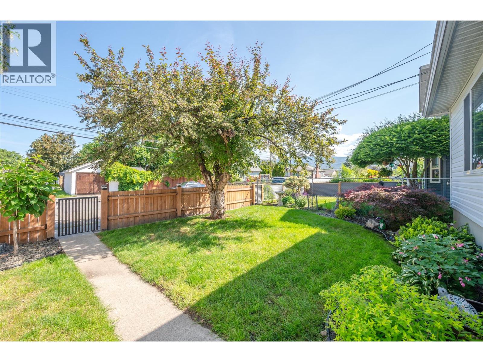 480 Orchard Avenue, Penticton