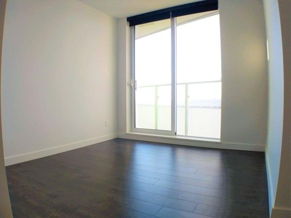 3703 9887 WHALLEY BOULEVARD, Surrey