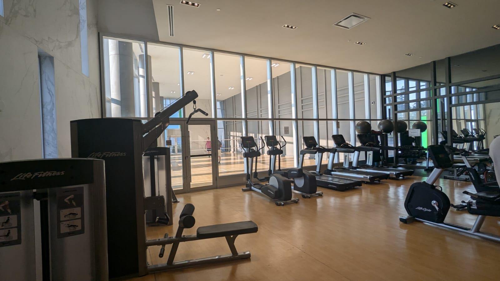 3703 9887 WHALLEY BOULEVARD, Surrey