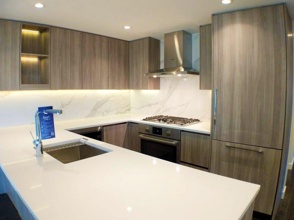 3703 9887 WHALLEY BOULEVARD, Surrey