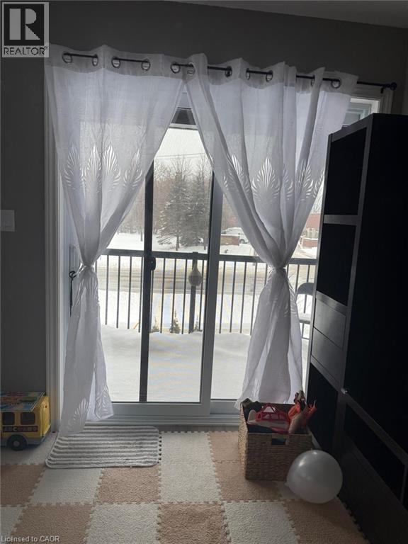 #2 379 N ROMEO Street N - 24