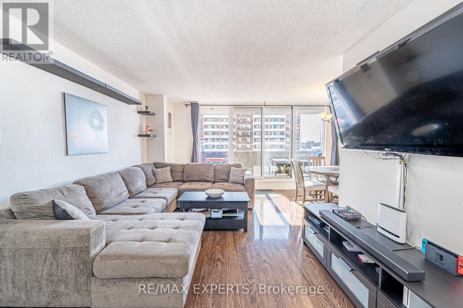 901 - 100 PRUDENTIAL DRIVE - Photo 4 of 24, Toronto (Dorset Park), Ontario