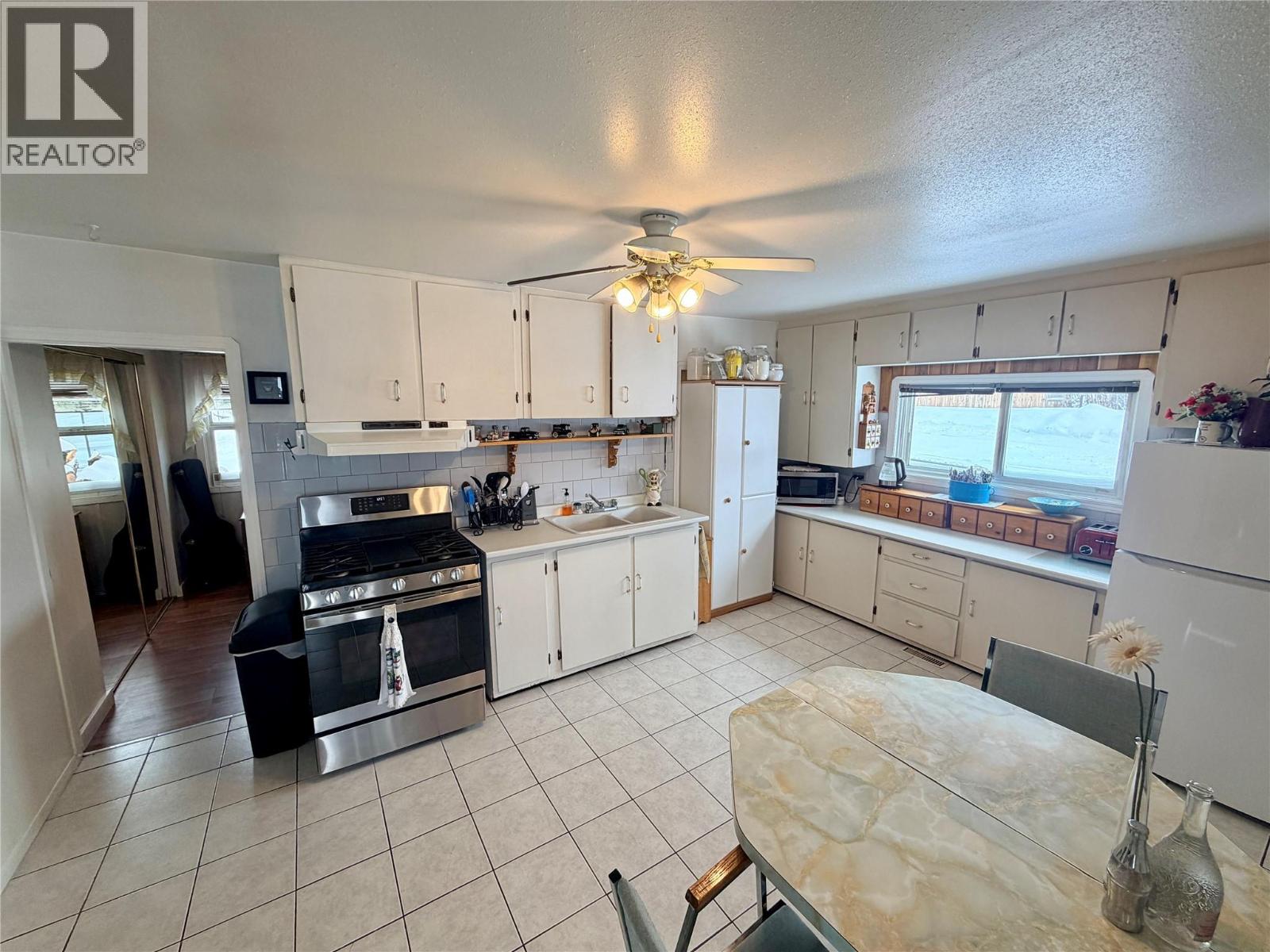 1200 96 Avenue, Dawson Creek