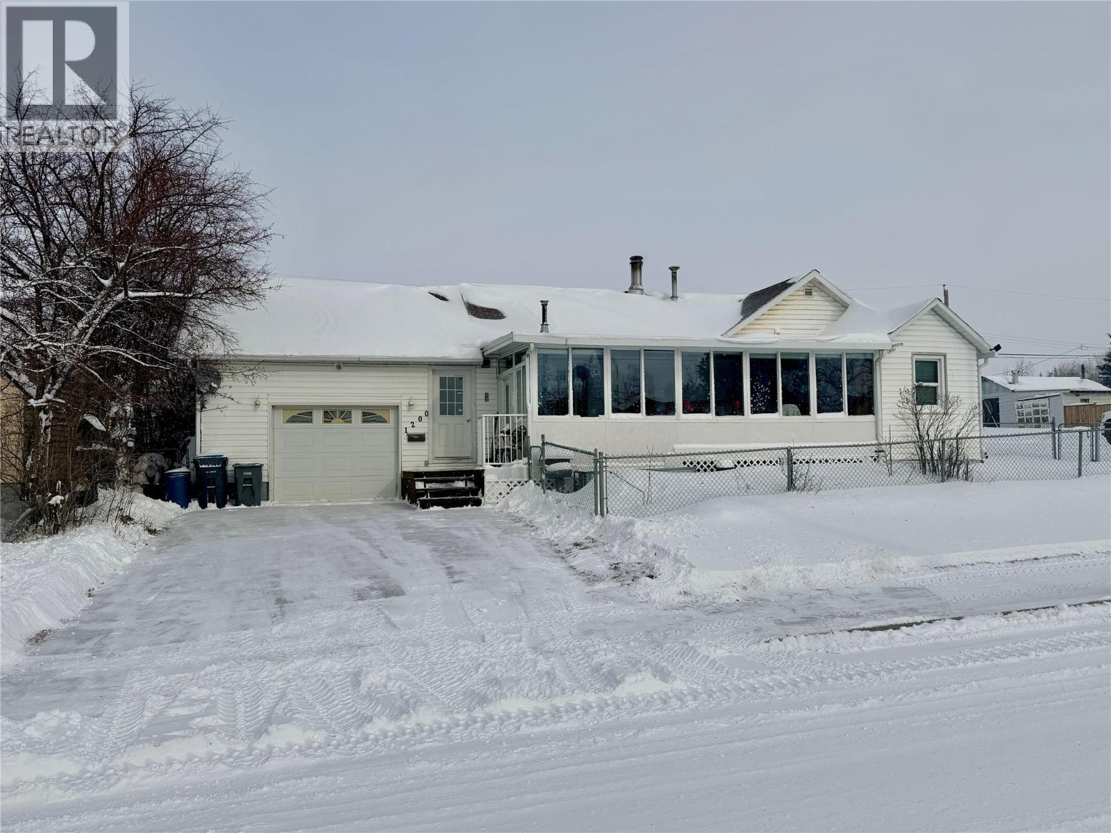 1200 96 Avenue, Dawson Creek