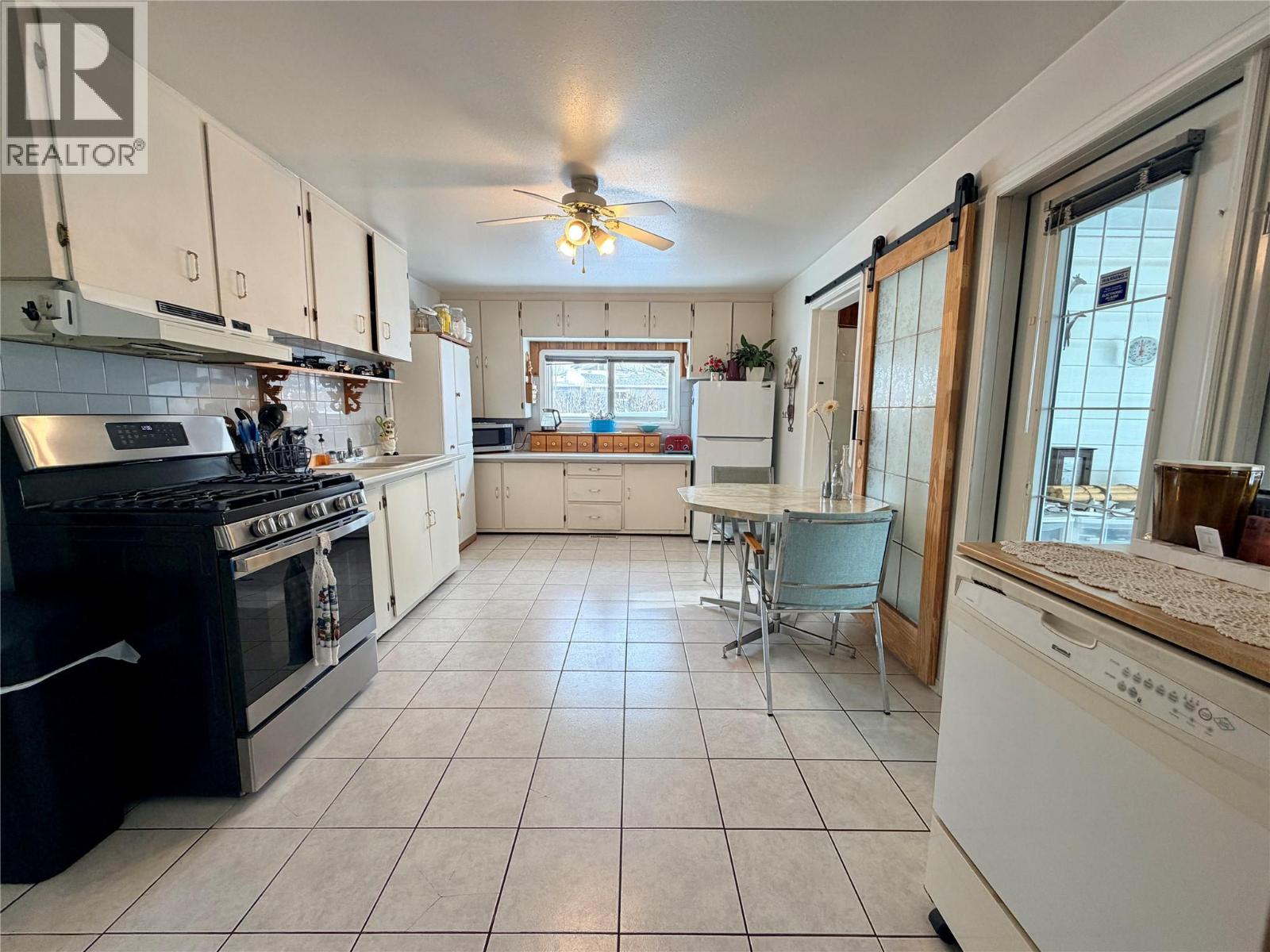 1200 96 Avenue, Dawson Creek