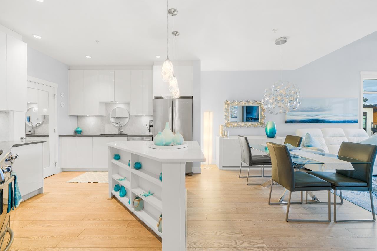 504 14855 THRIFT AVENUE, White Rock