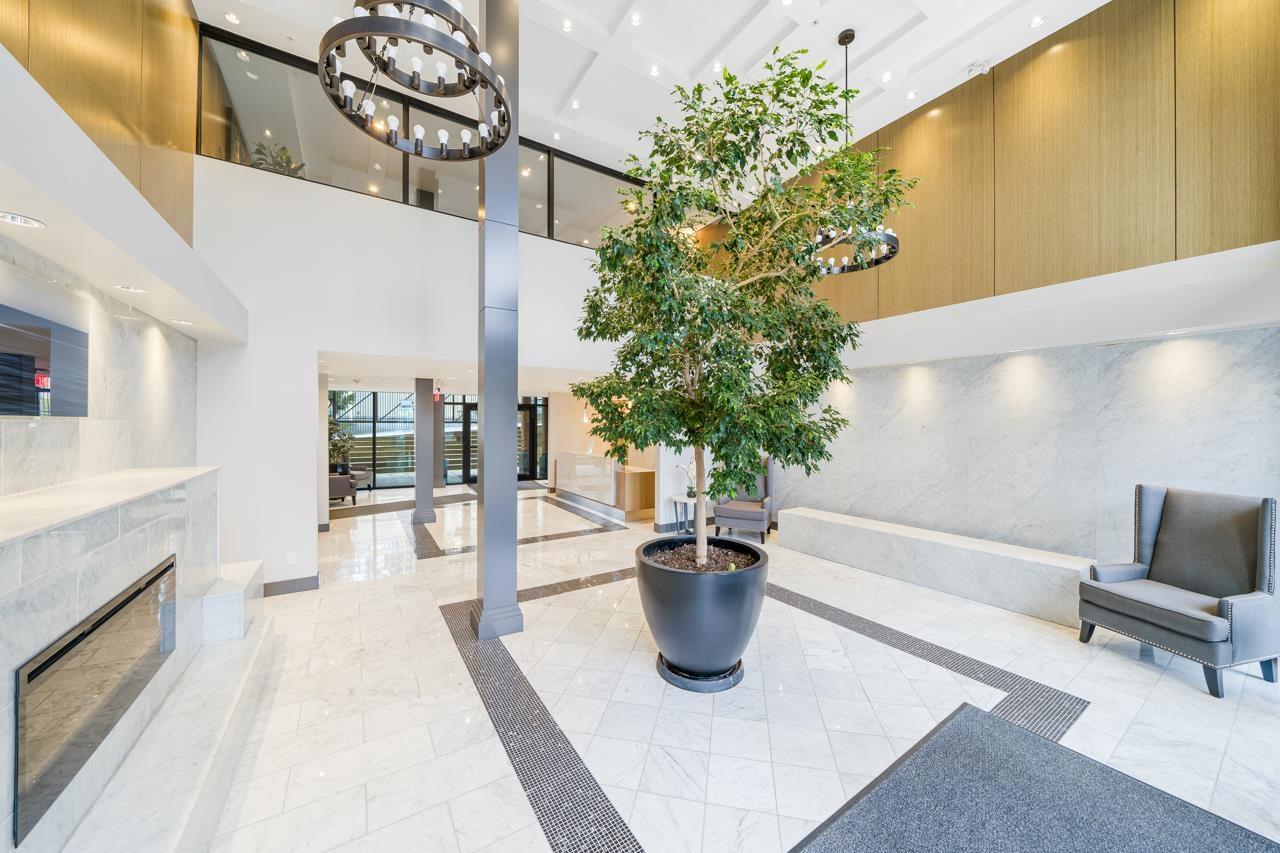 504 14855 THRIFT AVENUE, White Rock