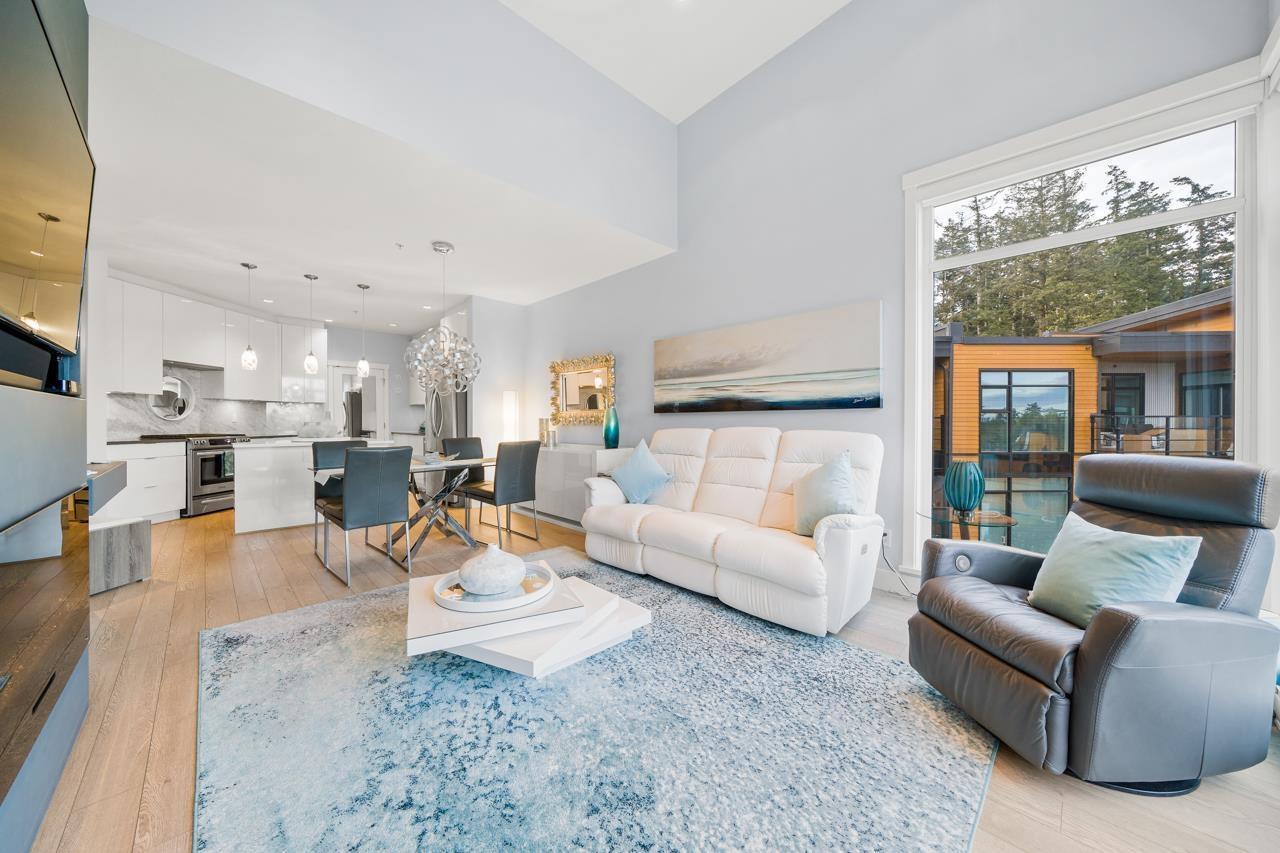 504 14855 THRIFT AVENUE, White Rock