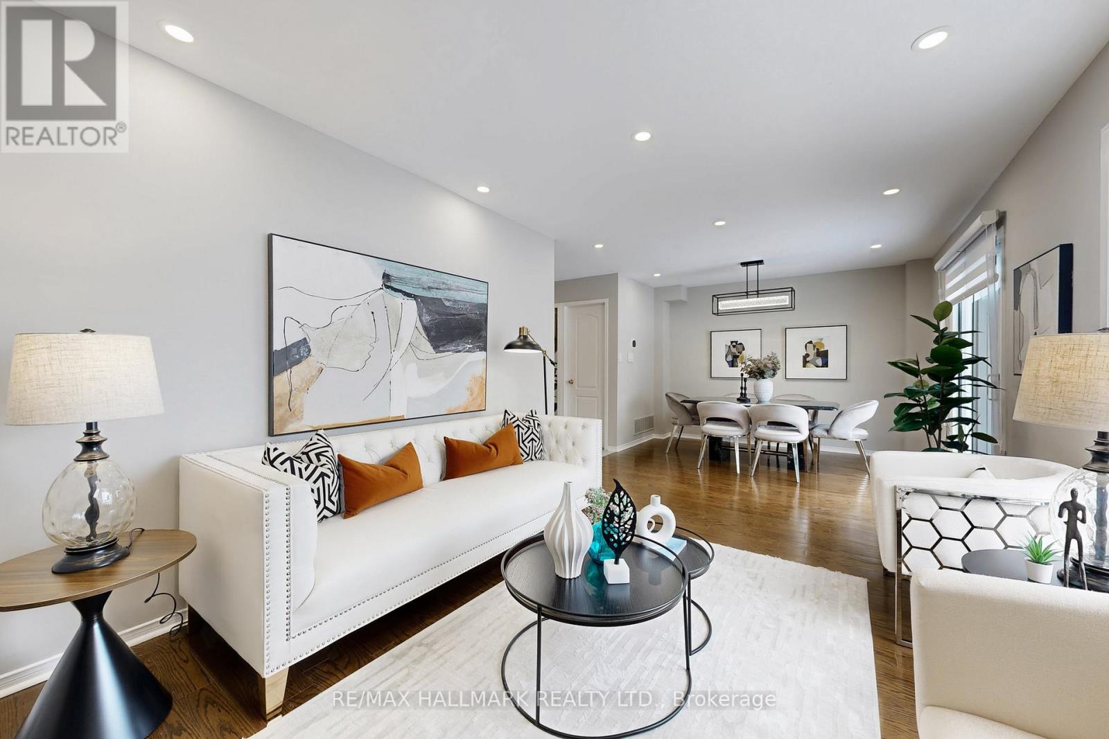 129 KNAPTON DRIVE - Photo 5 of 50, Newmarket (Woodland Hill), Ontario