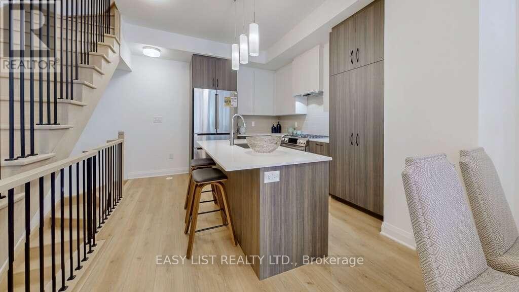 150 ALTON CRESCENT - 3