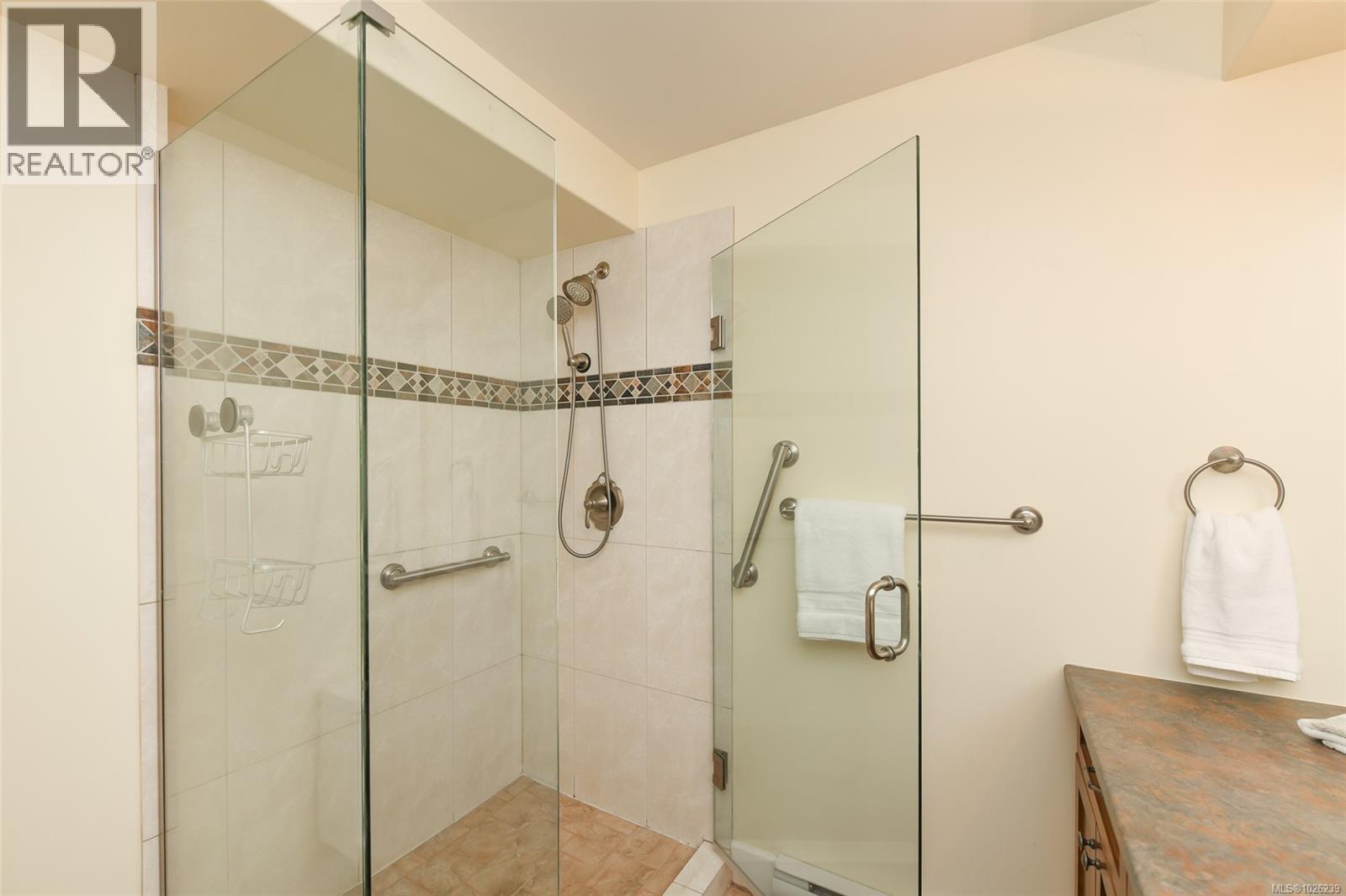 #102 199 31ST ST - 11