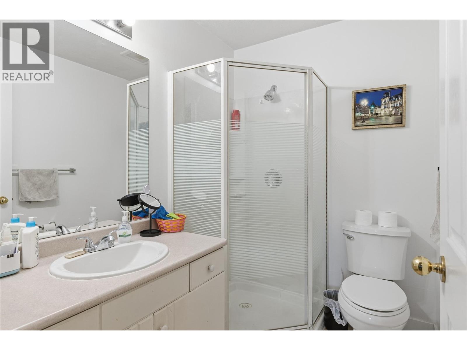 4800 Heritage Drive Unit# 11, Vernon