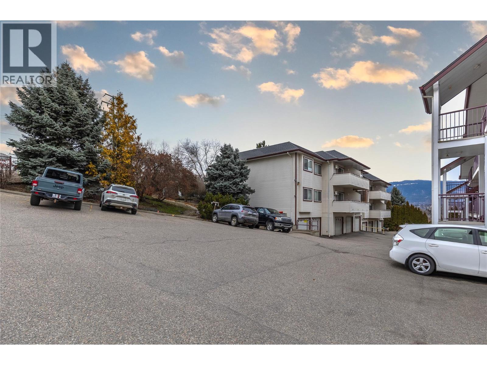 4800 Heritage Drive Unit# 11, Vernon