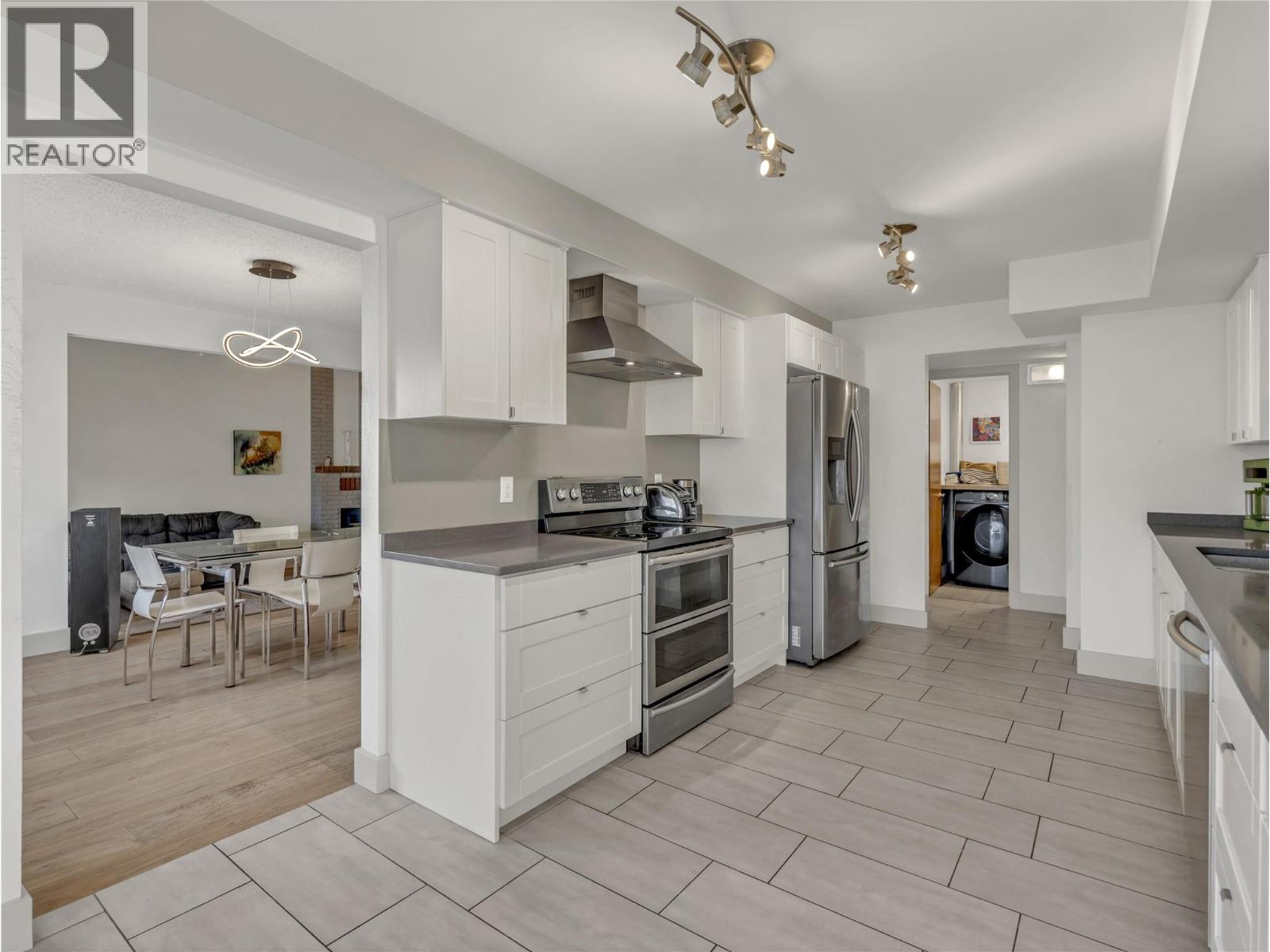  114 MURRAY Drive, Penticton