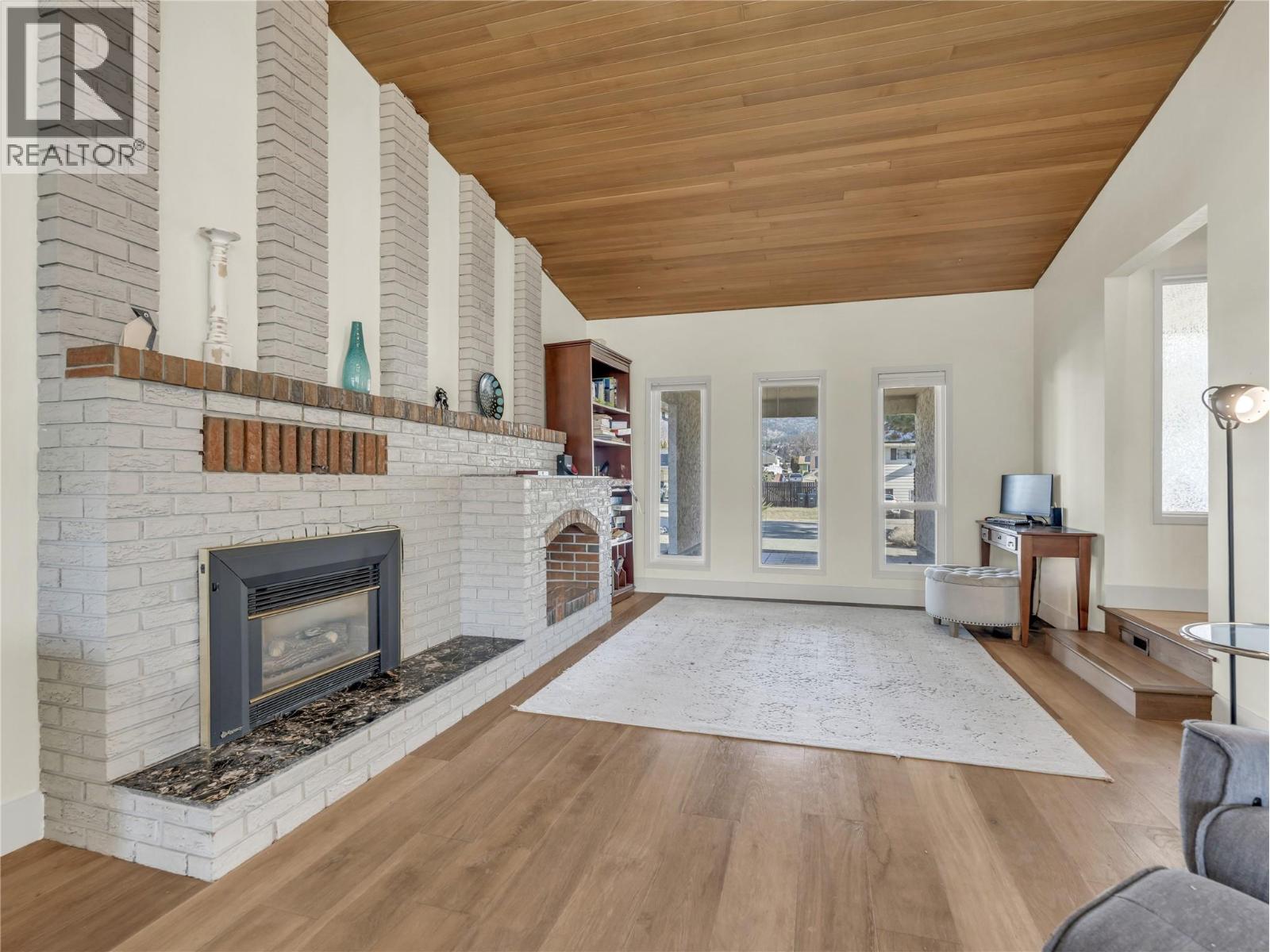  114 MURRAY Drive, Penticton