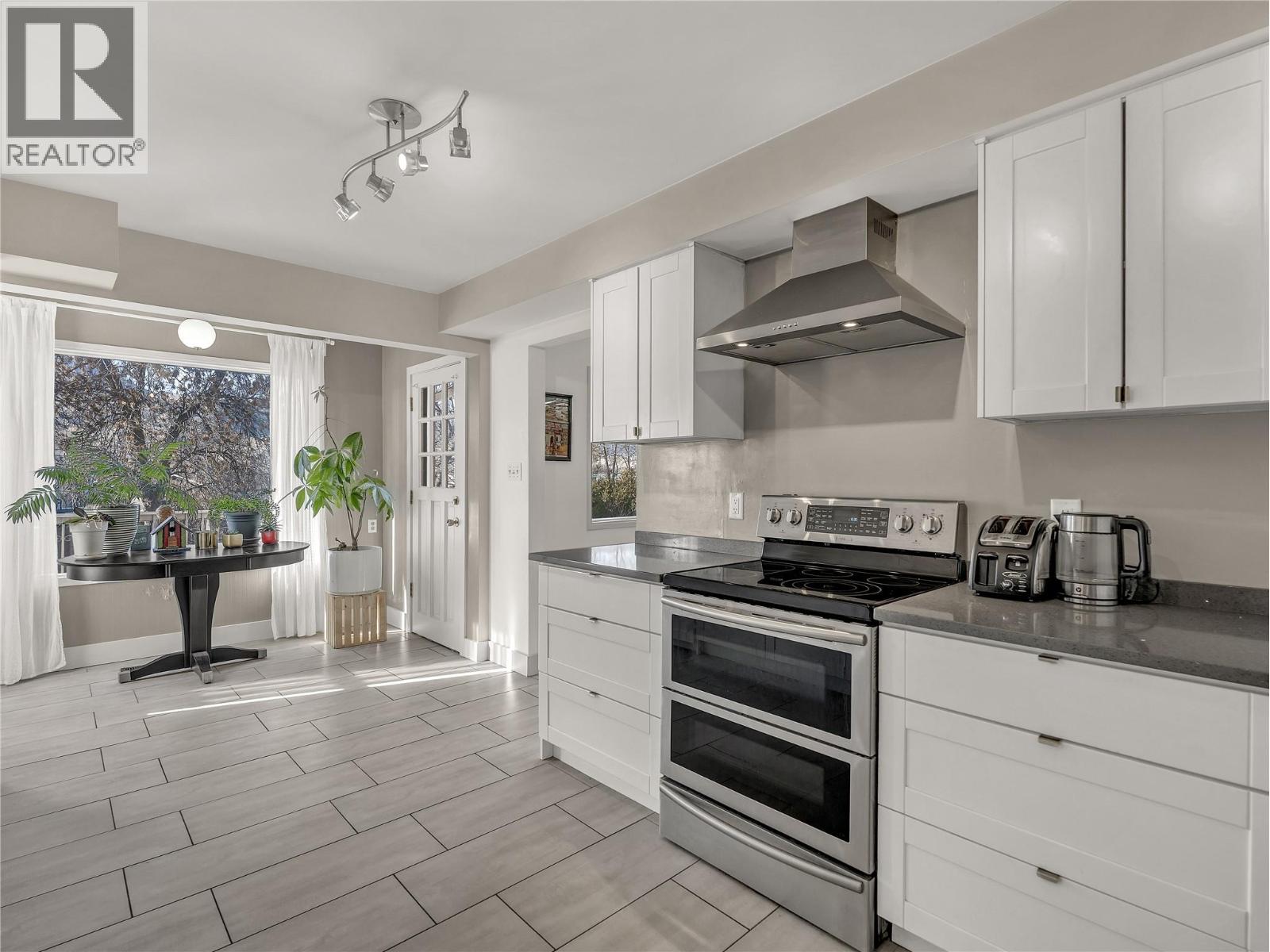  114 MURRAY Drive, Penticton