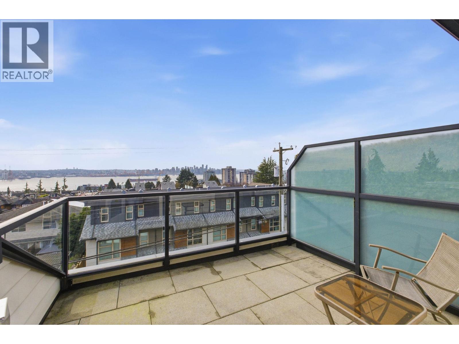 255 E 6TH STREET, North Vancouver