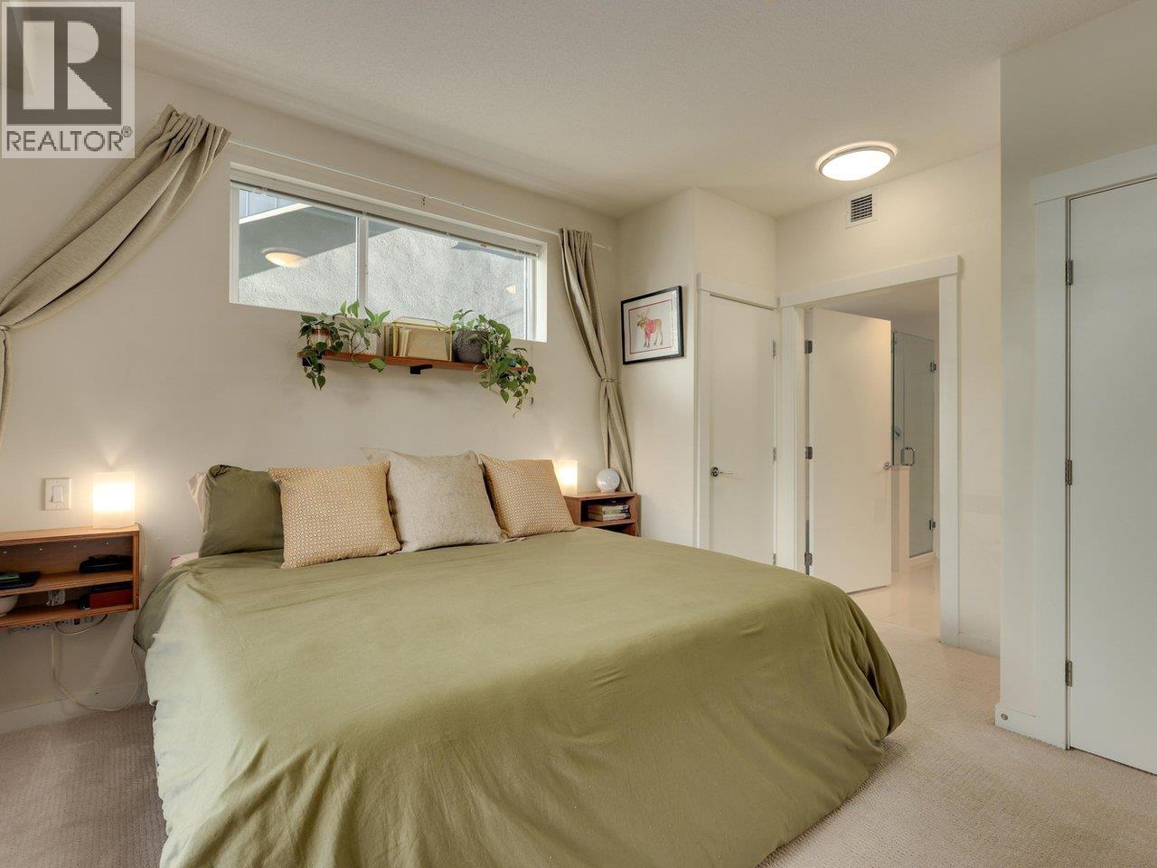 106 625 E 3RD STREET, North Vancouver