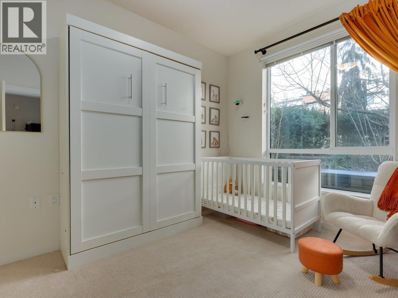 106 625 E 3RD STREET, North Vancouver