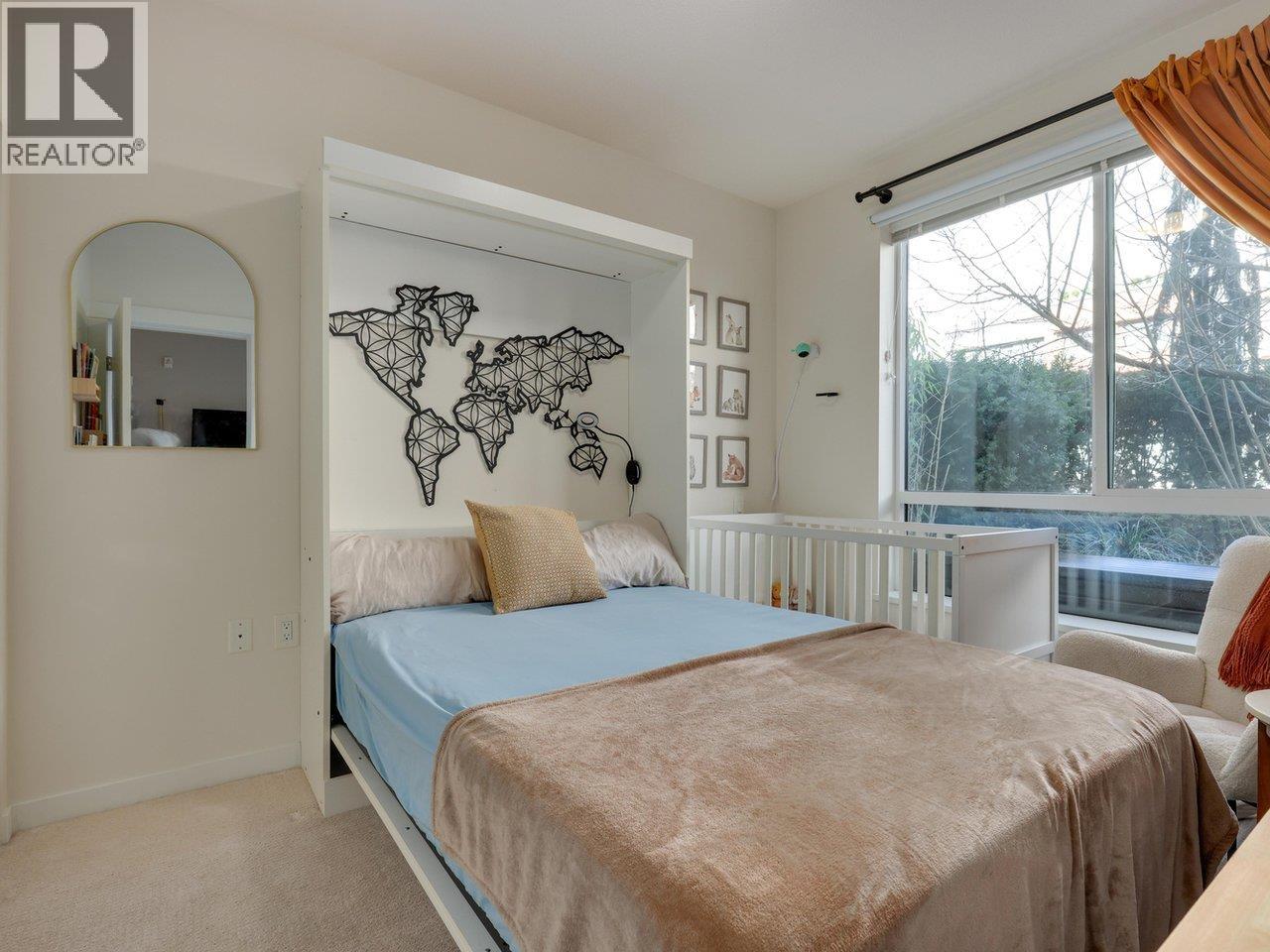 106 625 E 3RD STREET, North Vancouver