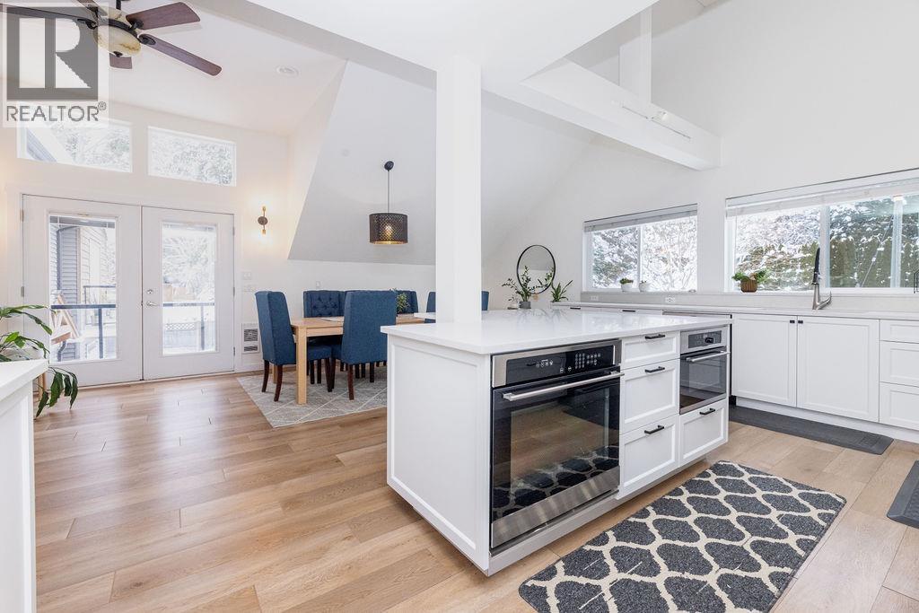 6251 JASPER ROAD, Sechelt