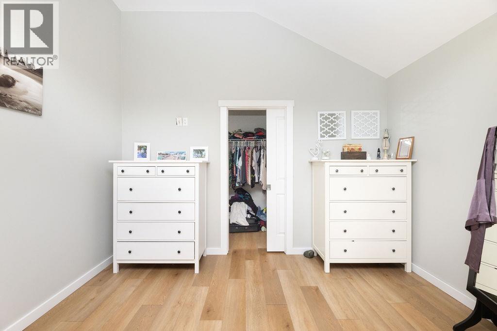 6251 JASPER ROAD, Sechelt