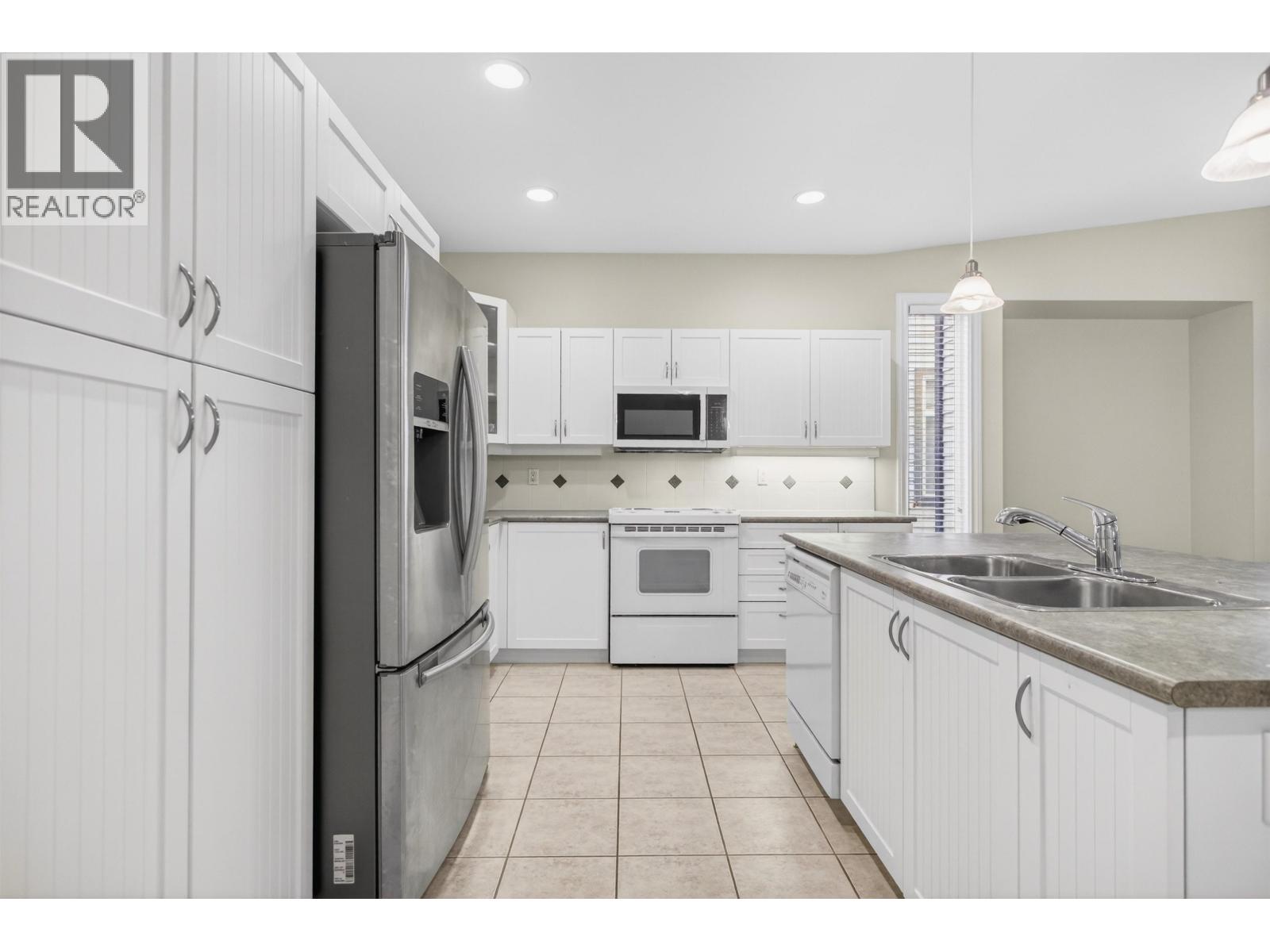 148 19639 MEADOW GARDENS WAY, Pitt Meadows