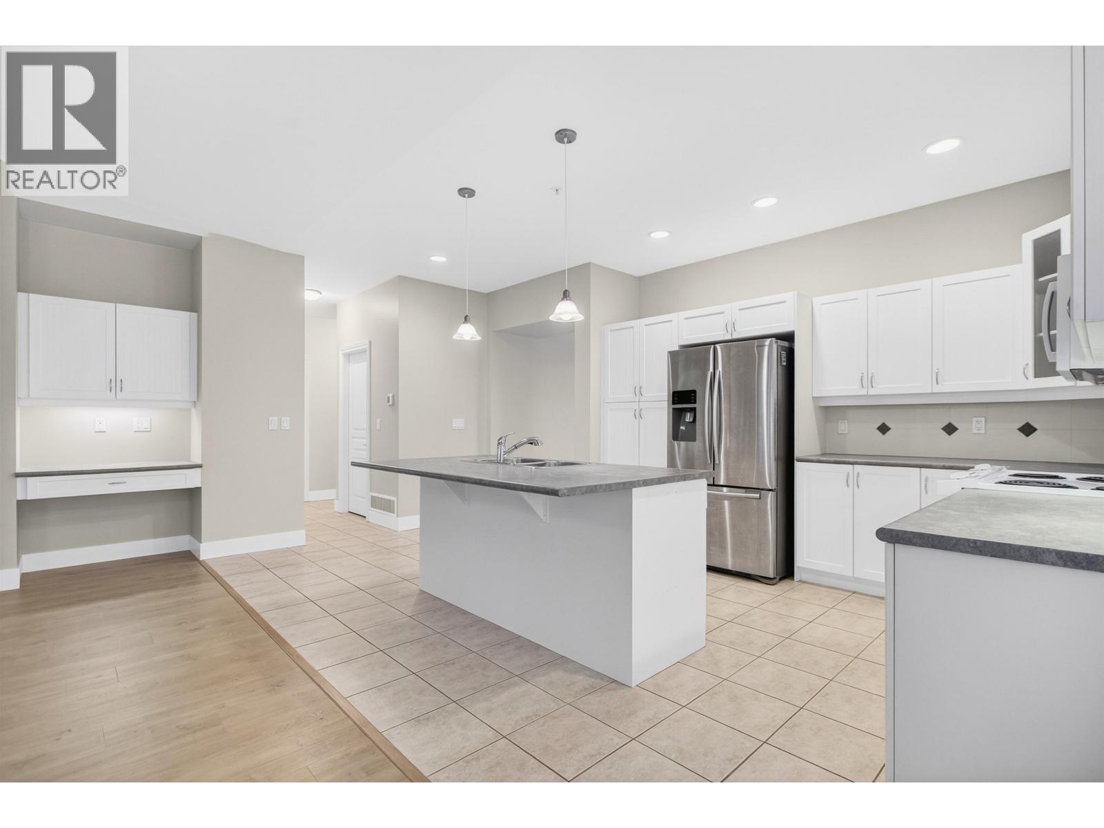 148 19639 MEADOW GARDENS WAY, Pitt Meadows