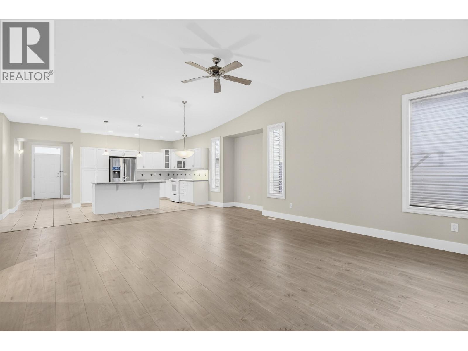 148 19639 MEADOW GARDENS WAY, Pitt Meadows