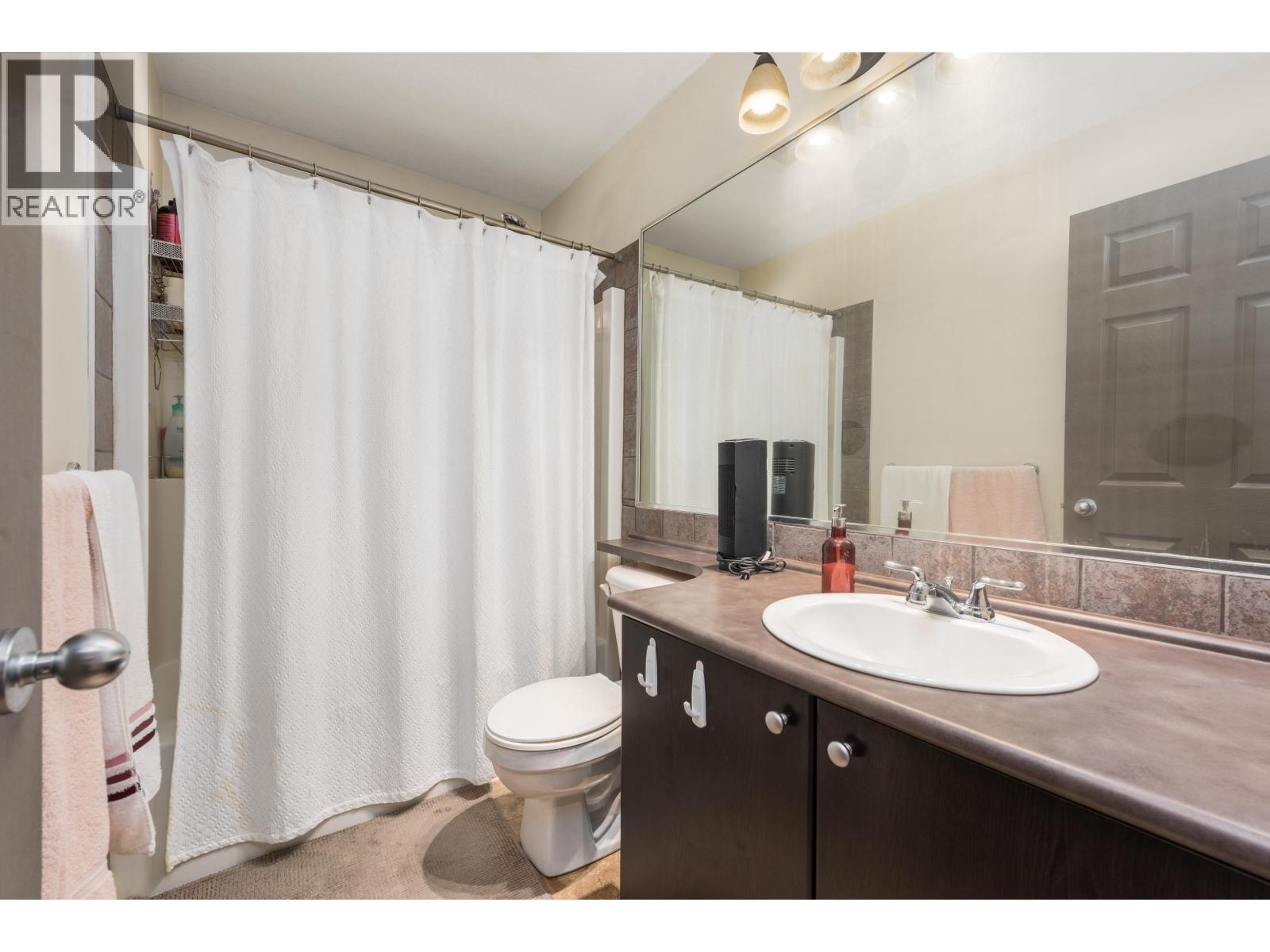 22106 LEMON AVENUE, Richmond