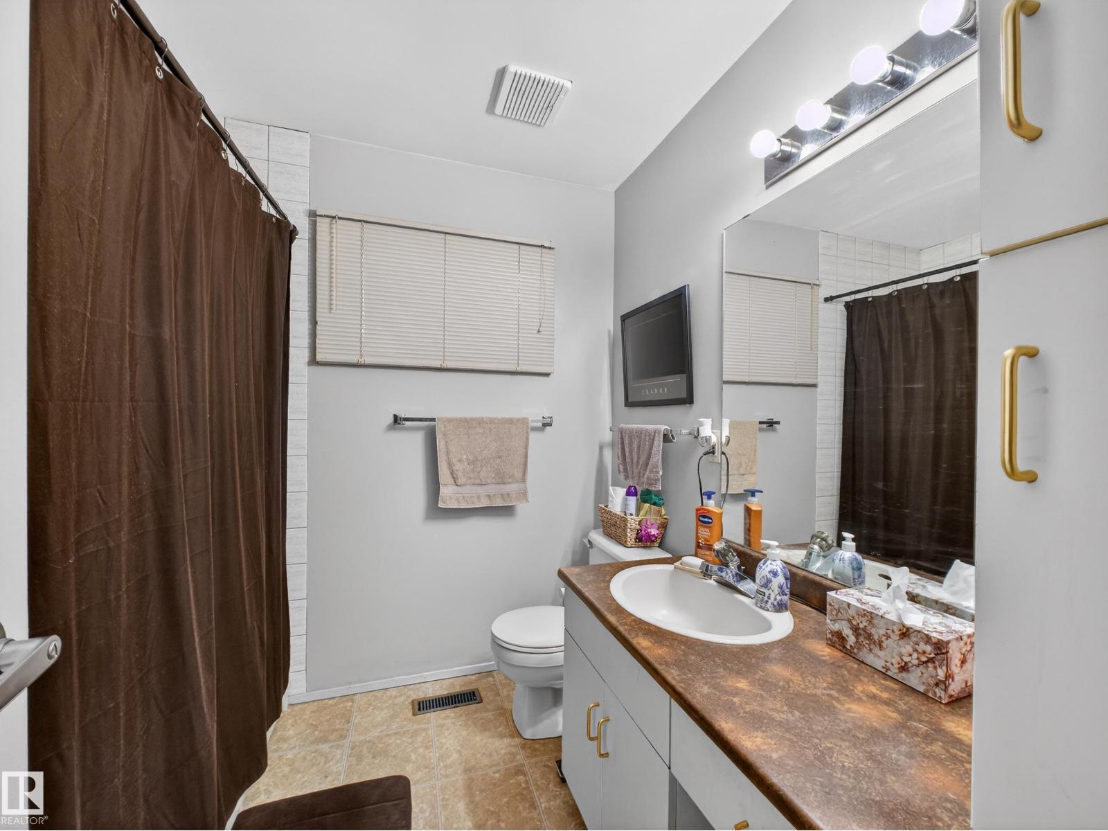 8616 106 ST NW, Edmonton