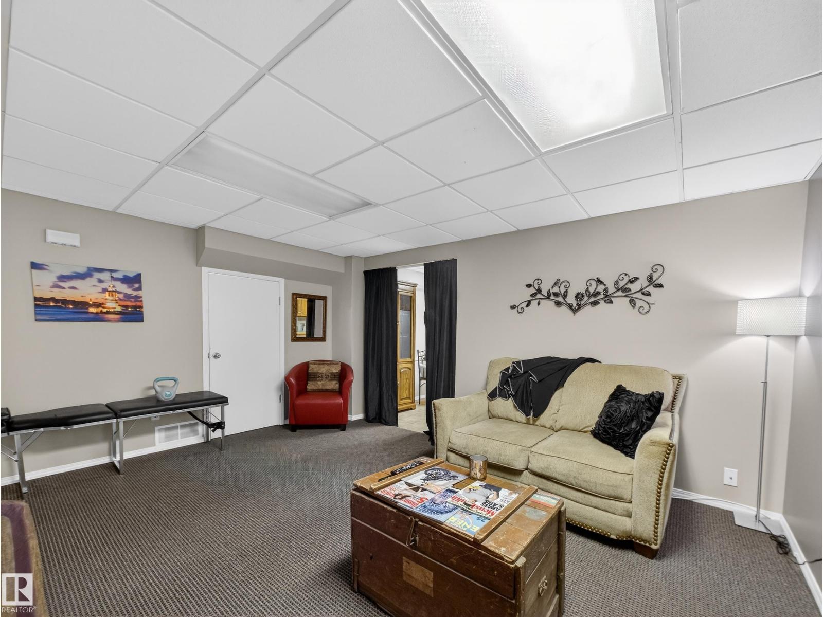 8616 106 ST NW, Edmonton