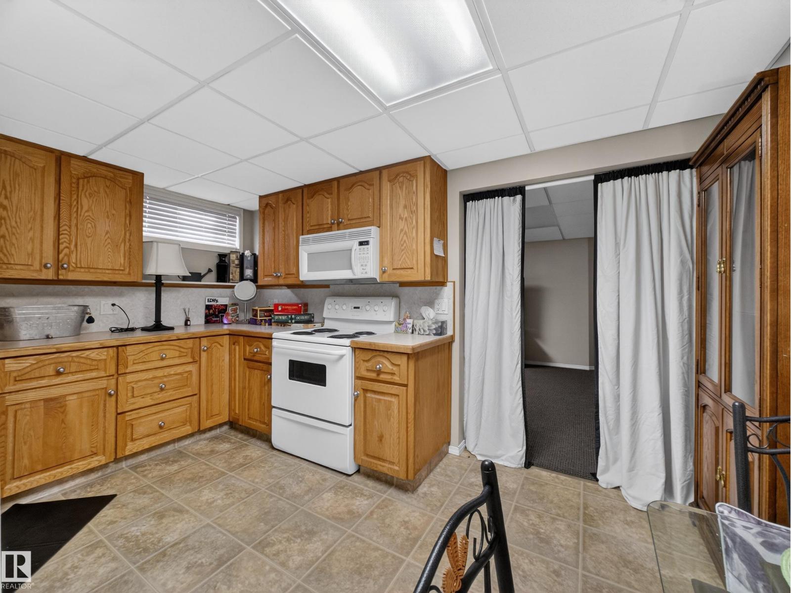 8616 106 ST NW, Edmonton