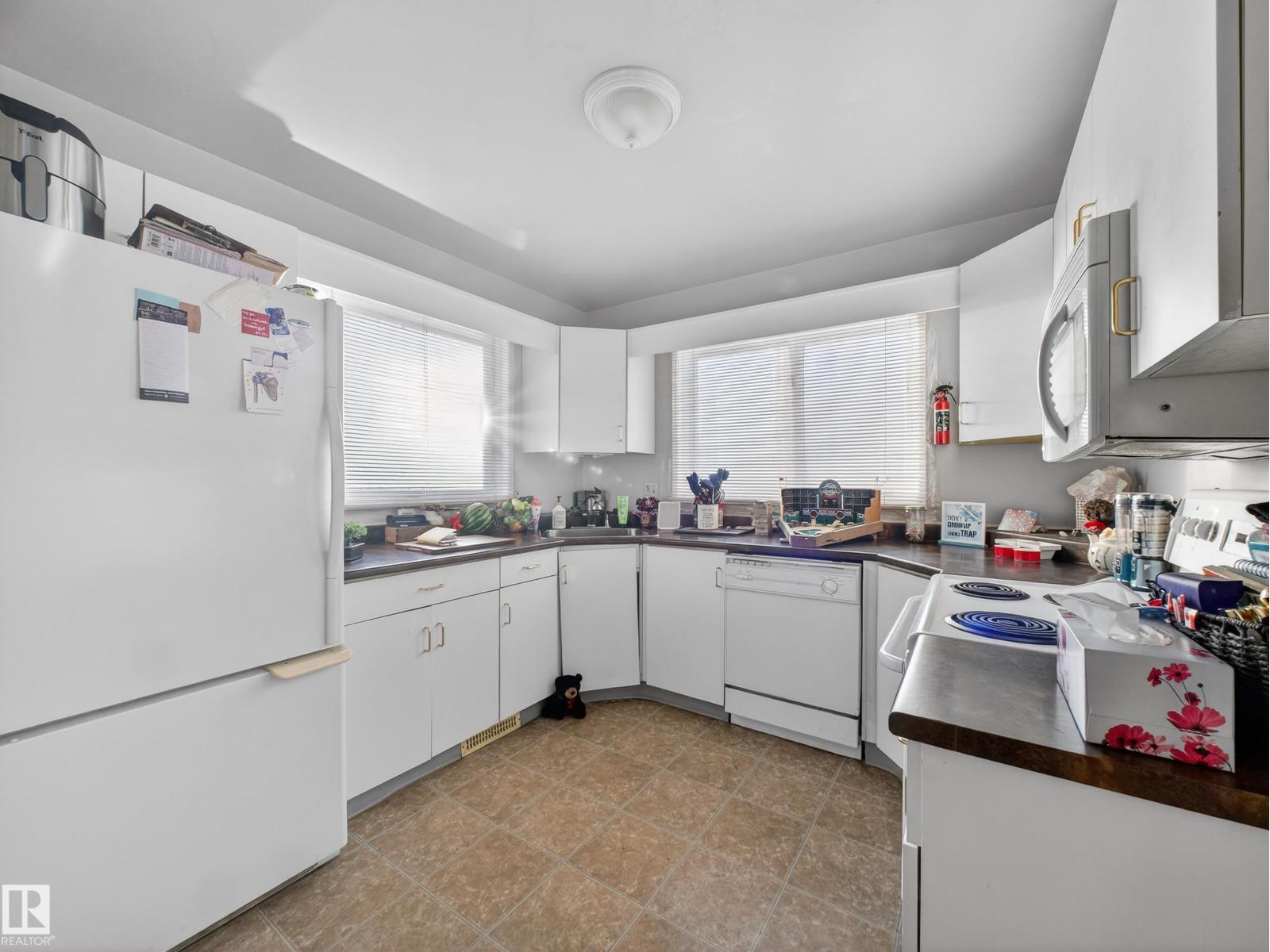 8616 106 ST NW, Edmonton