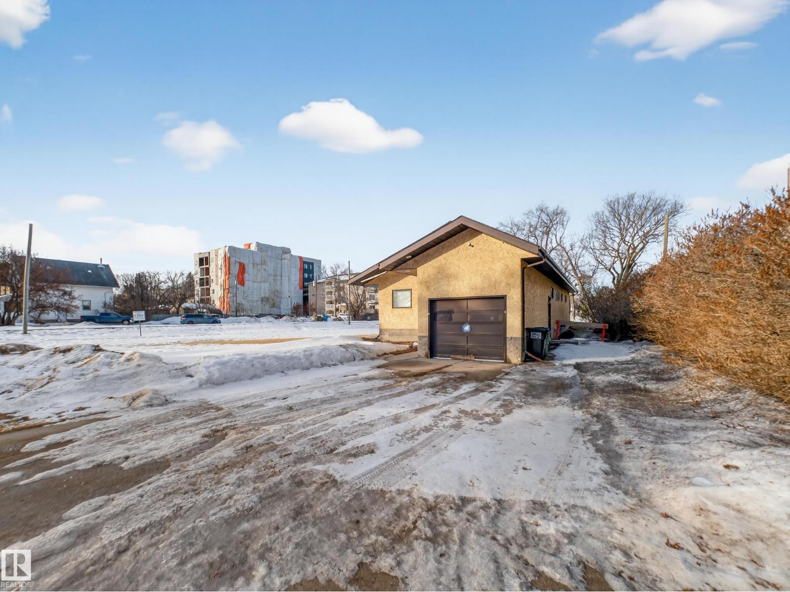 8616 106 ST NW, Edmonton