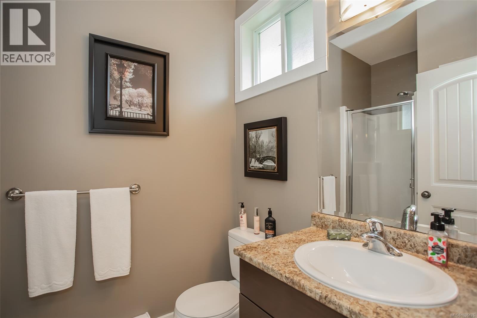 6033 Leah Lane, Nanaimo